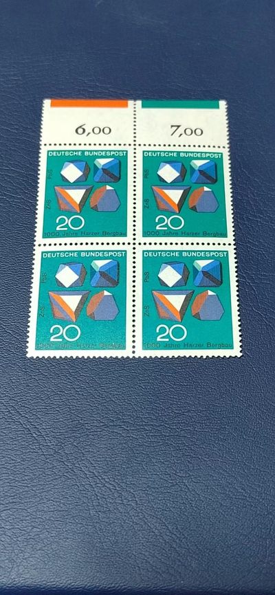 德国邮票专场，都是四方联 - 德国邮票四方连，1968年发行，科技进步  印刷开矿石显微镜，品相如图