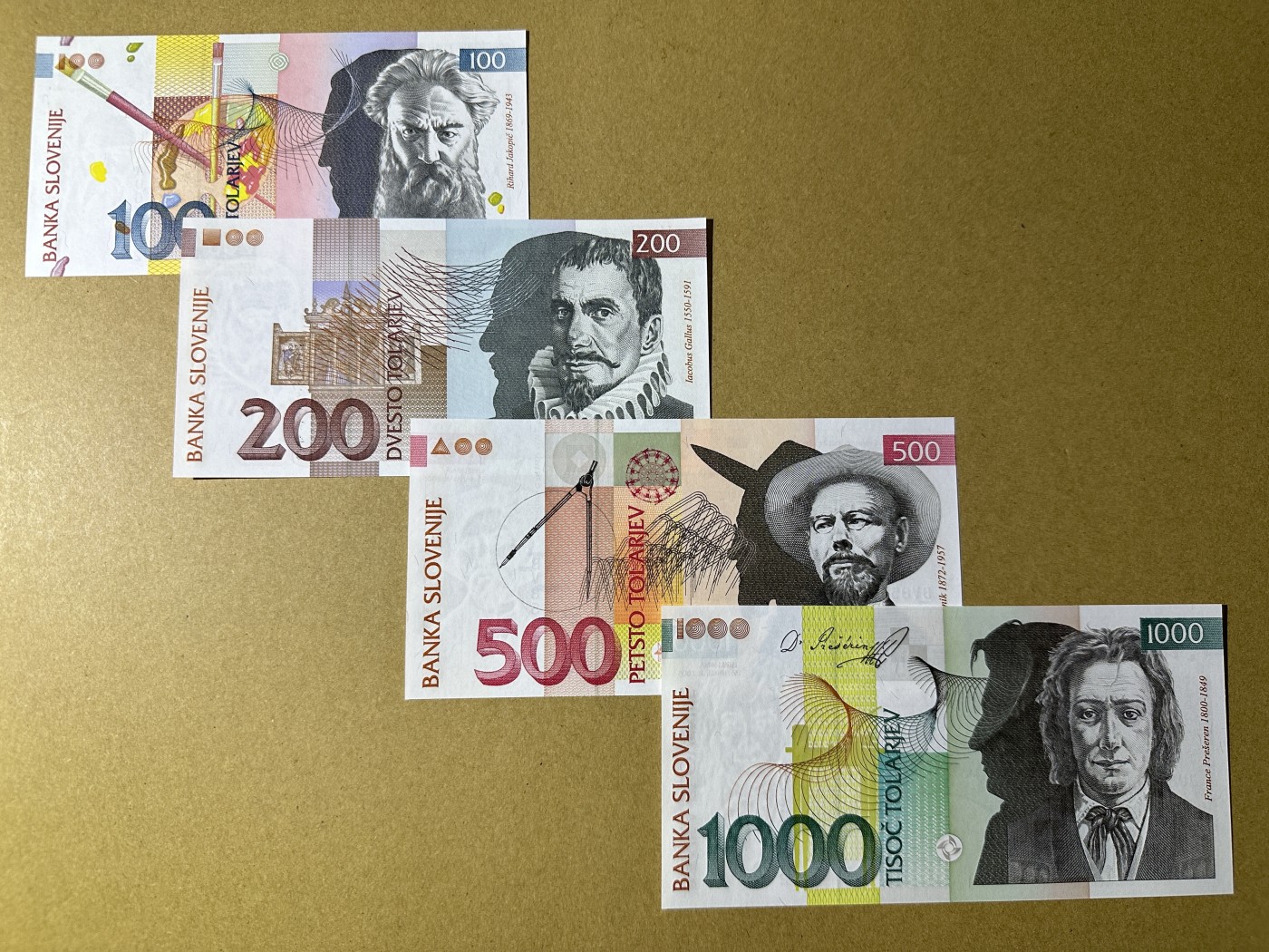 《张总收藏》142期-外币精品荟 斯洛文尼亚100-1000托拉尔4张 UNC 全绝品品相