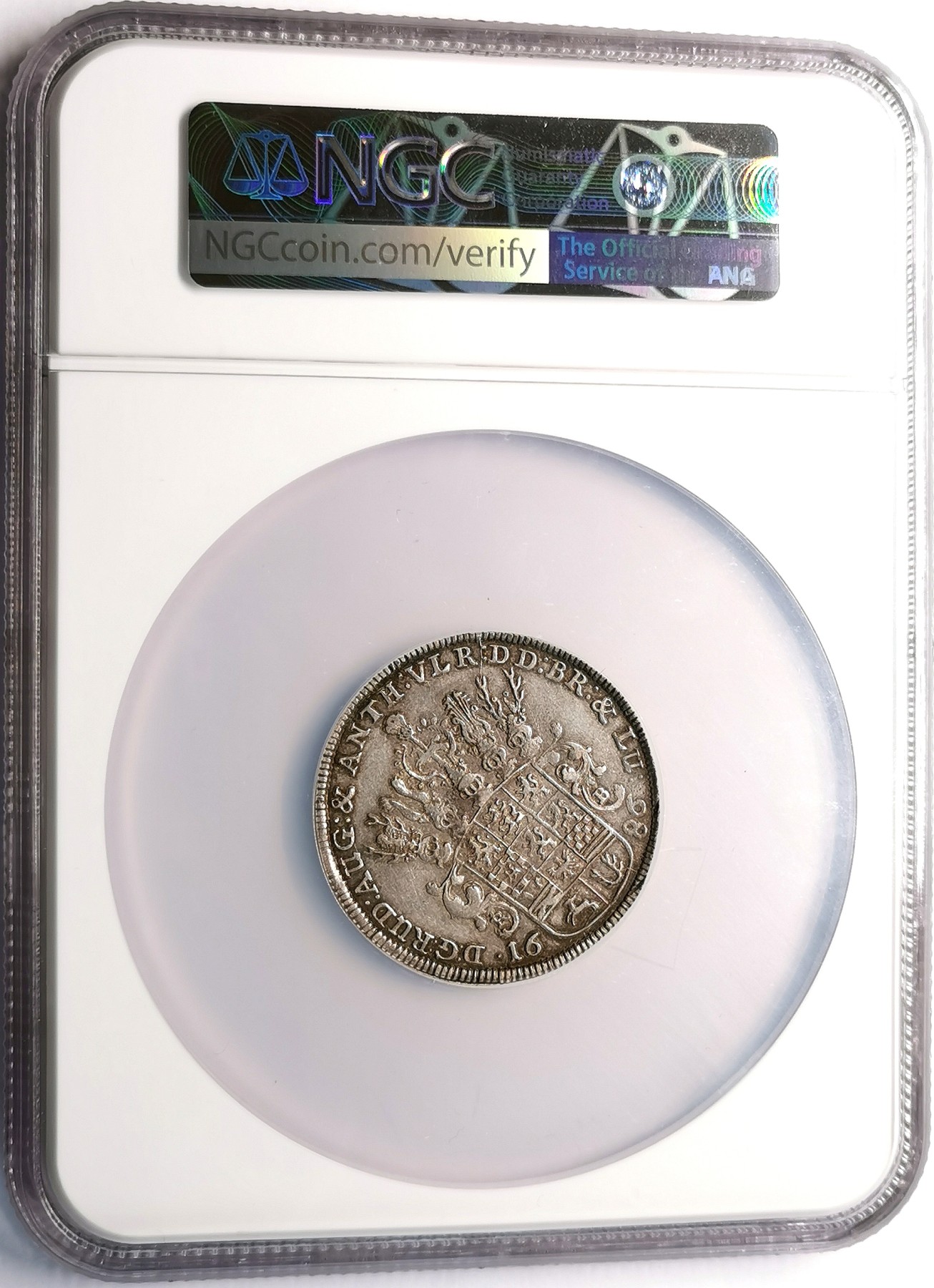 凡希社世界钱币微拍第二百六十四期 1686RB布伦瑞克-沃芬伯特合欢树下的野人大型泰勒NGC-AU50 传世灰彩，些微弱打，状态舒服的一枚！ 