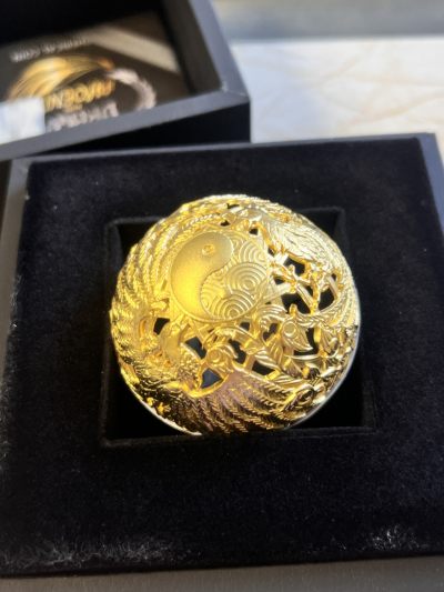 【海寧潮】萨摩亚2023年龙凤呈祥2盎司镂空球体镀金纪念银币