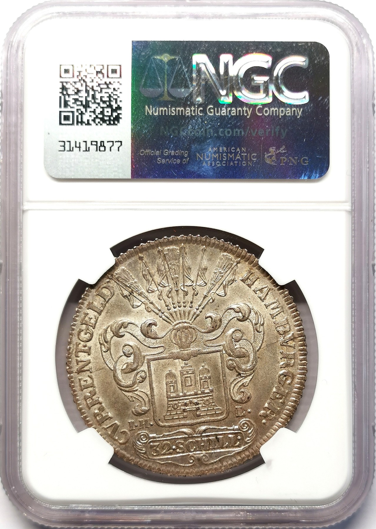 凡希社世界钱币微拍第二百六十四期 荐！1758IHL帝国自由市汉堡城市徽章32先令（2/3泰勒）大银NGC-MS64，柔和雅致的淡金包浆，N最高分！