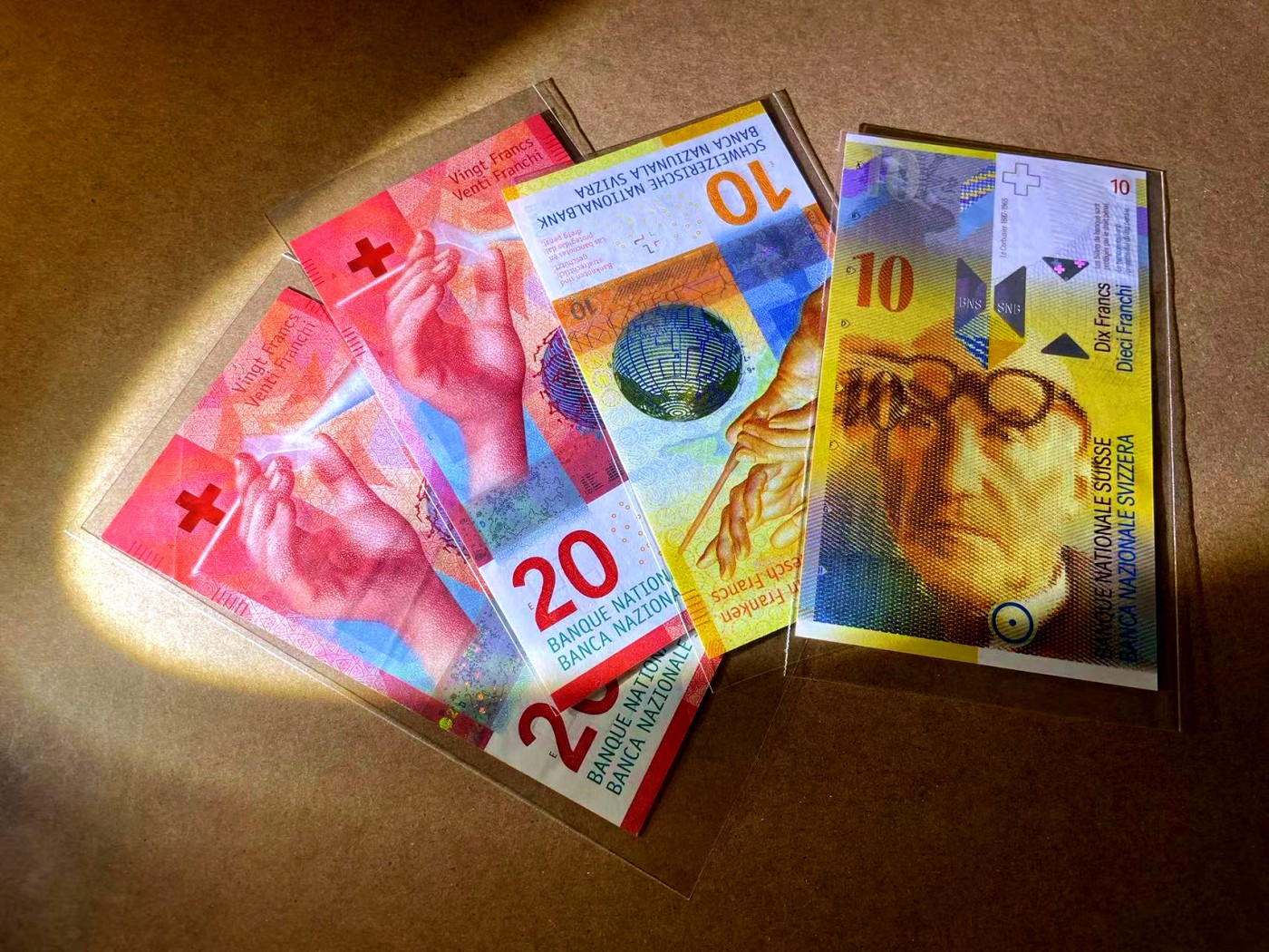 【Blue Auction】✨世界纸币精拍第451期【精】 【一组4张】瑞士10-20法郎一组 全新UNC 包含A冠