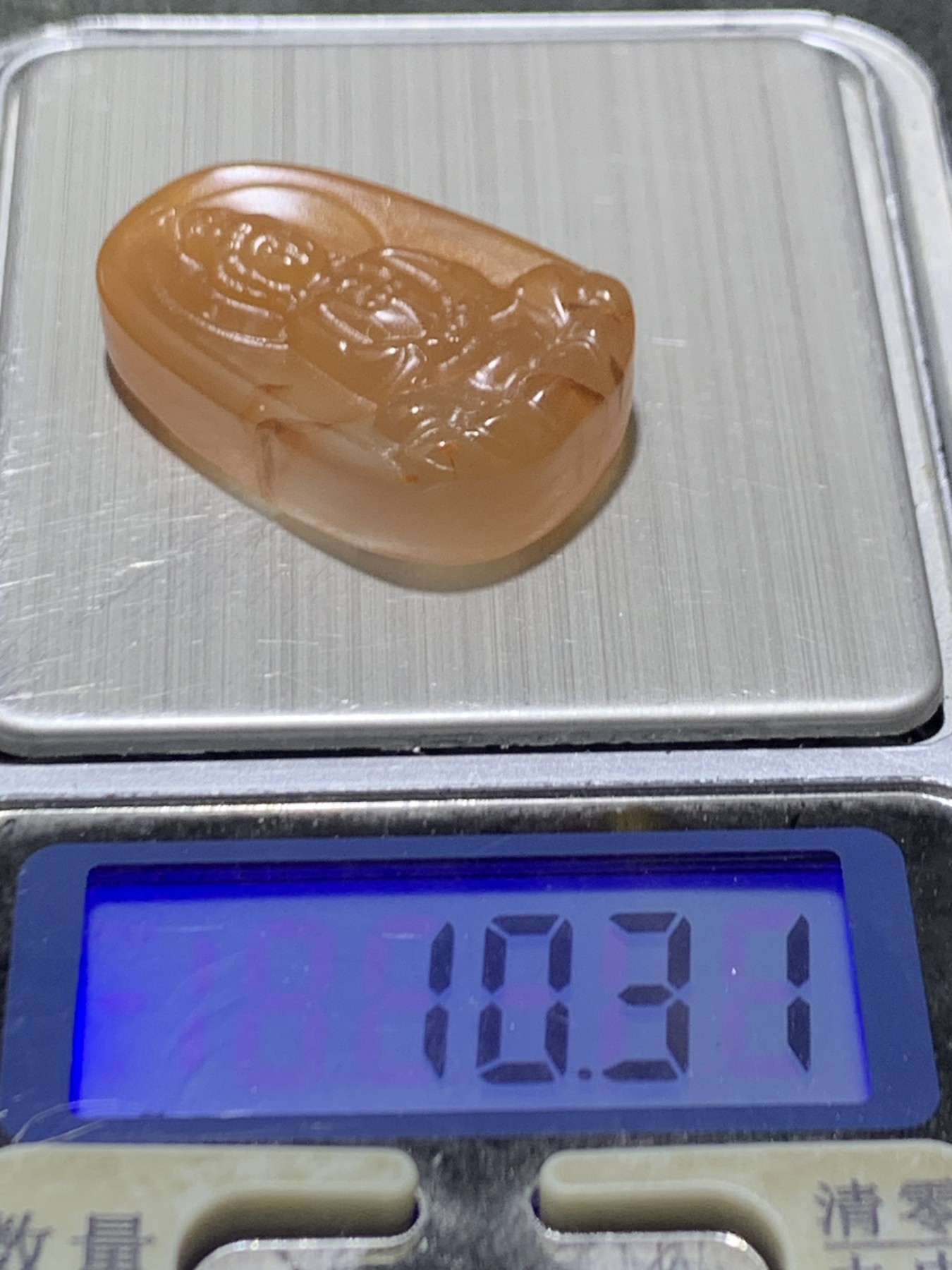 精美樱桃红南红玛瑙雕刻观音菩萨吊坠一个，