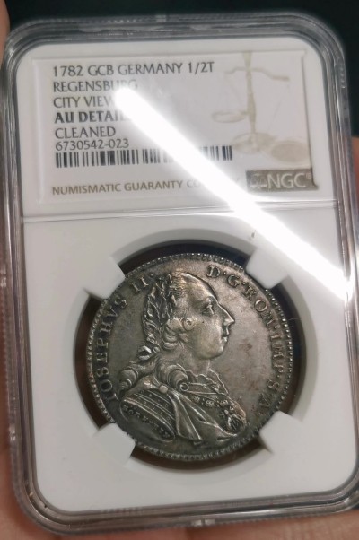 凡希社世界钱币微拍第二百六十四期 荐！1782神罗帝国自由市雷根斯堡城市景观1/2泰勒NGC-AUD，约瑟夫二世军装像！