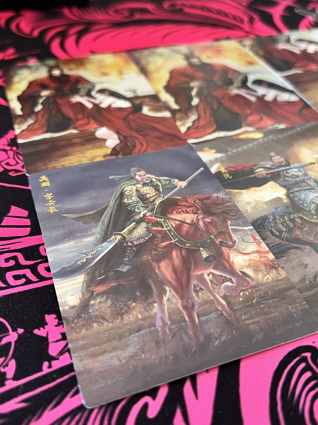 锦色铺子的卡拍 第十五期 中福第四届卡展专场 卡德曼 三国五虎 武韵红颜 吕布与貂蝉三场景、关羽、张飞、马超