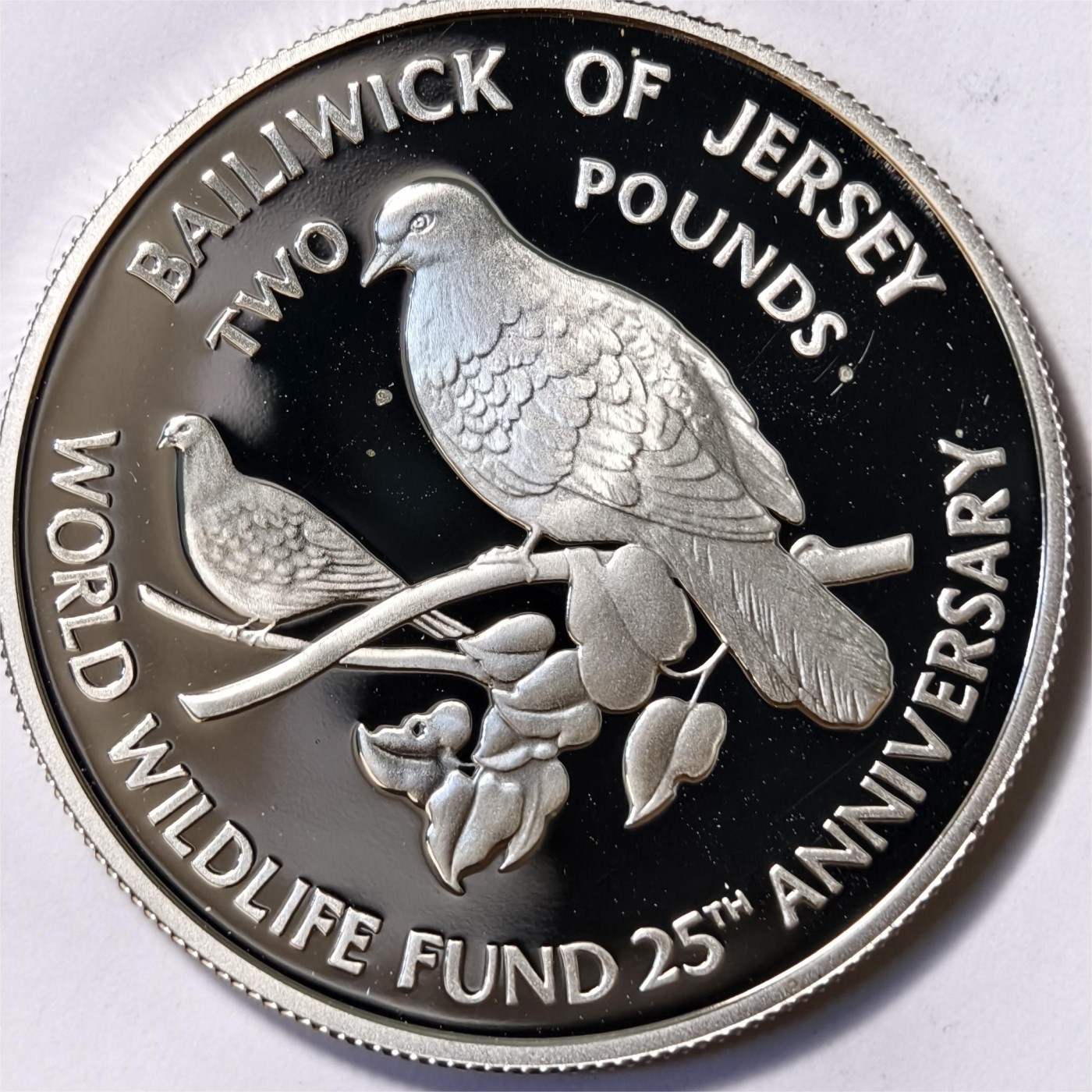 紫瑗钱币——第332期拍卖 泽西岛 1987年 WWF野生动物基金会25周年 白鸽 2磅 28.28克 0.925银 精制