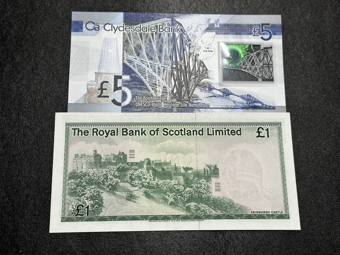 《外钞收藏家》第三百五十一期 2015年苏格兰5镑全新+1981年苏格兰1镑 UNC-