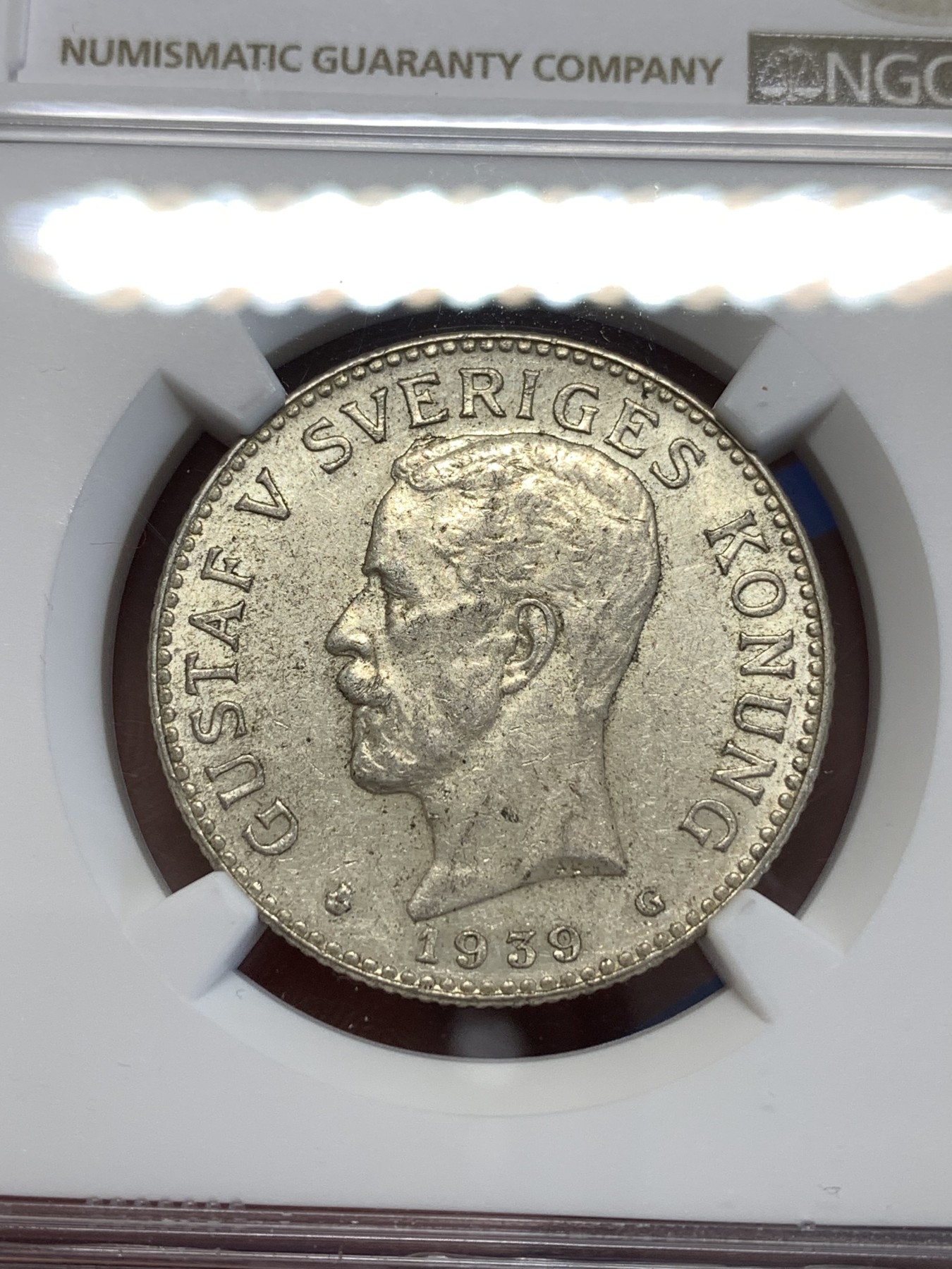 《竞宝斋》第251场-周日，周一2场连拍 (全场包邮) NGC AU58 瑞典1939年古斯塔夫5世 2克朗银币