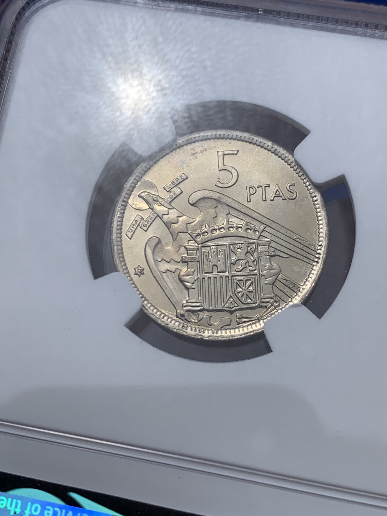 《竞宝斋》第251场-周日，周一2场连拍 (全场包邮) NGC MS64 西班牙1957年弗朗哥5比塞塔镍币，卷拆币