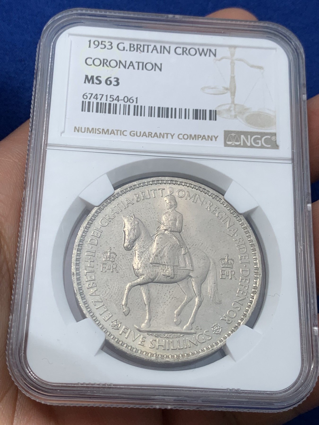 《竞宝斋》第251场-周日，周一2场连拍 (全场包邮) 两枚一组 NGC PL63 英国1951年乔治六世马剑克朗+NGC MS63 英国1953年登基克朗一对，有点压分