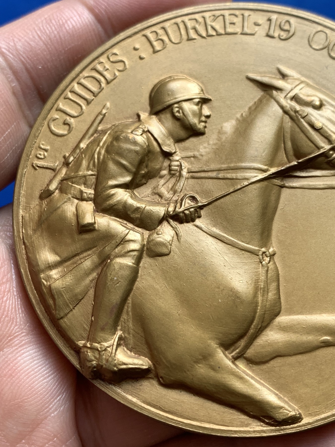 《竞宝斋》第251场-周日，周一2场连拍 (全场包邮) 1948年比利时一战骑兵中将纪念铜章 约65.7mm 约148.8g 高浮雕