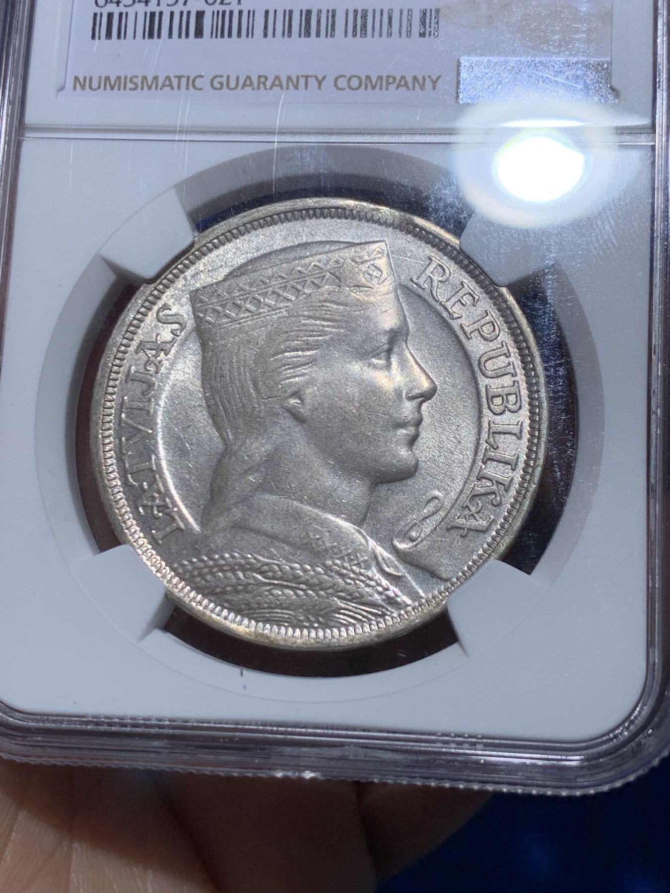 《竞宝斋》第251场-周日，周一2场连拍 (全场包邮) NGC MS62 拉脱维亚 1931年 谷物女神 5拉特大银币