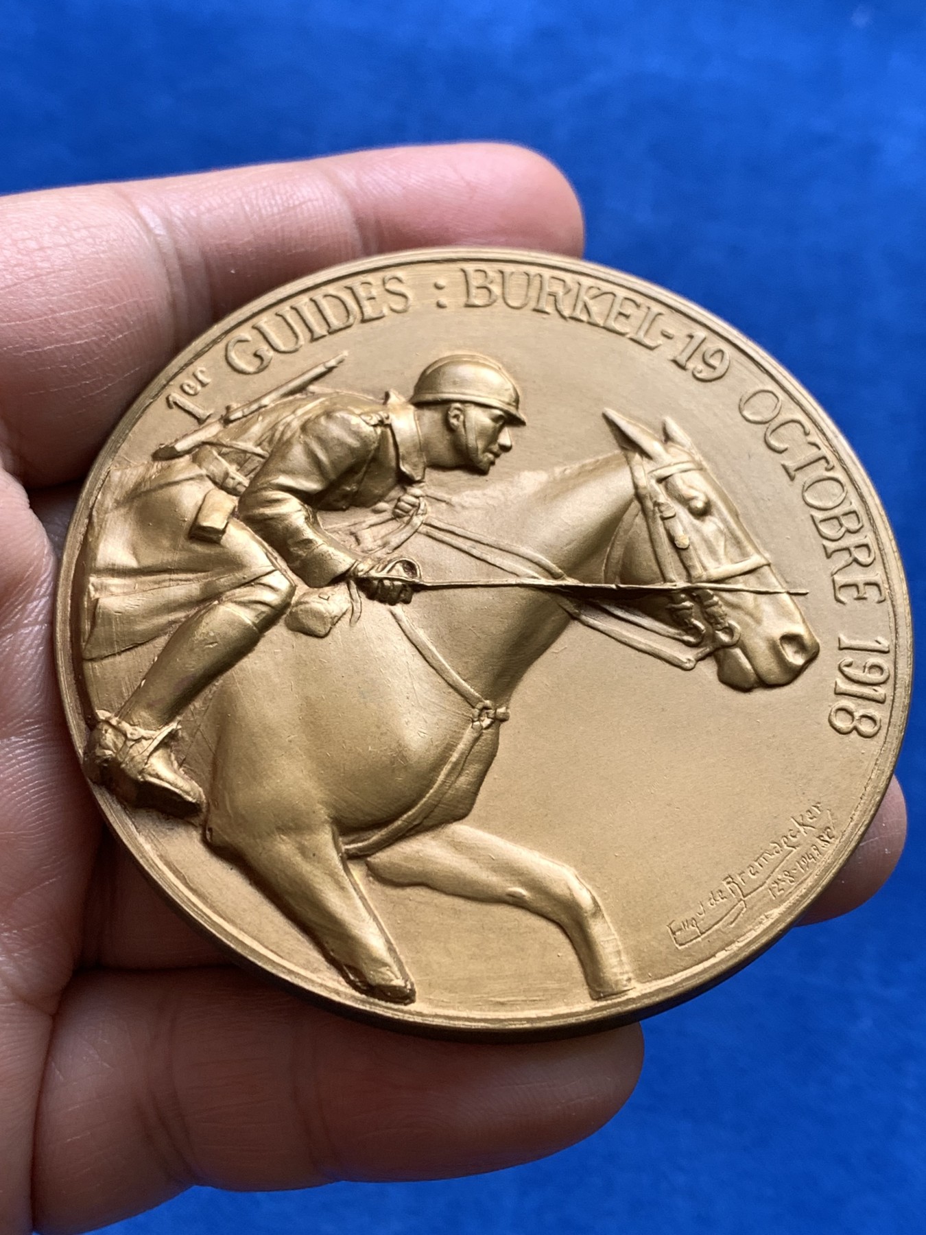 《竞宝斋》第251场-周日，周一2场连拍 (全场包邮) 1948年比利时一战骑兵中将纪念铜章 约65.7mm 约148.8g 高浮雕