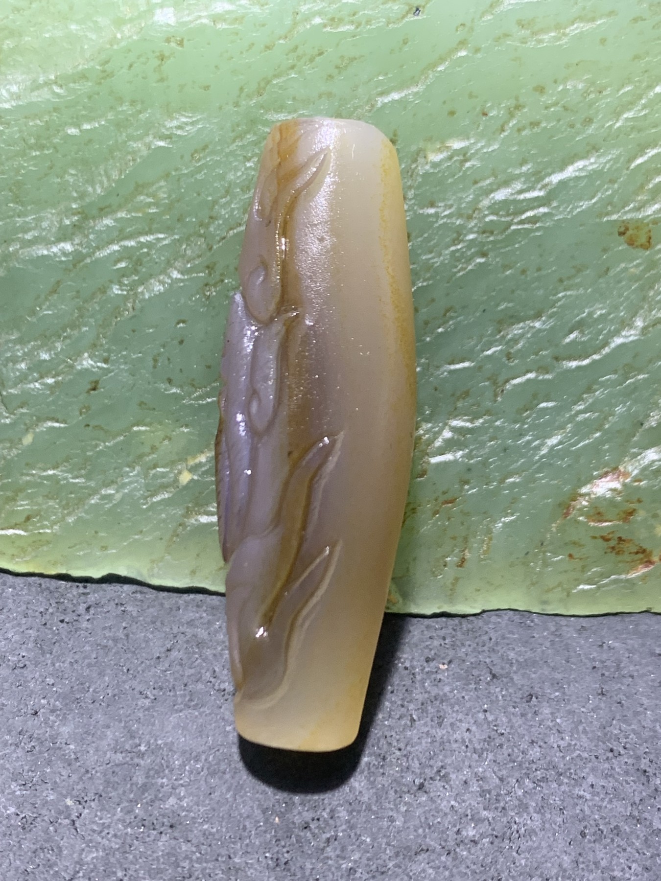 精美亚光高玉化巴西玛瑙手工俏色巧雕灵猴吊坠一个！