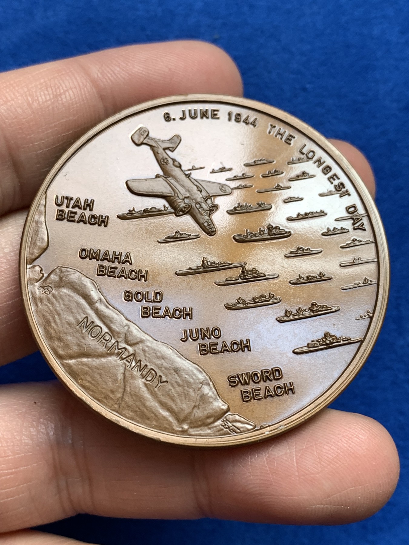 《竞宝斋》第251场-周日，周一2场连拍 (全场包邮) 1984年诺曼底登陆40周年英国历史纪念章 直径约49.9mm 重约50.5克