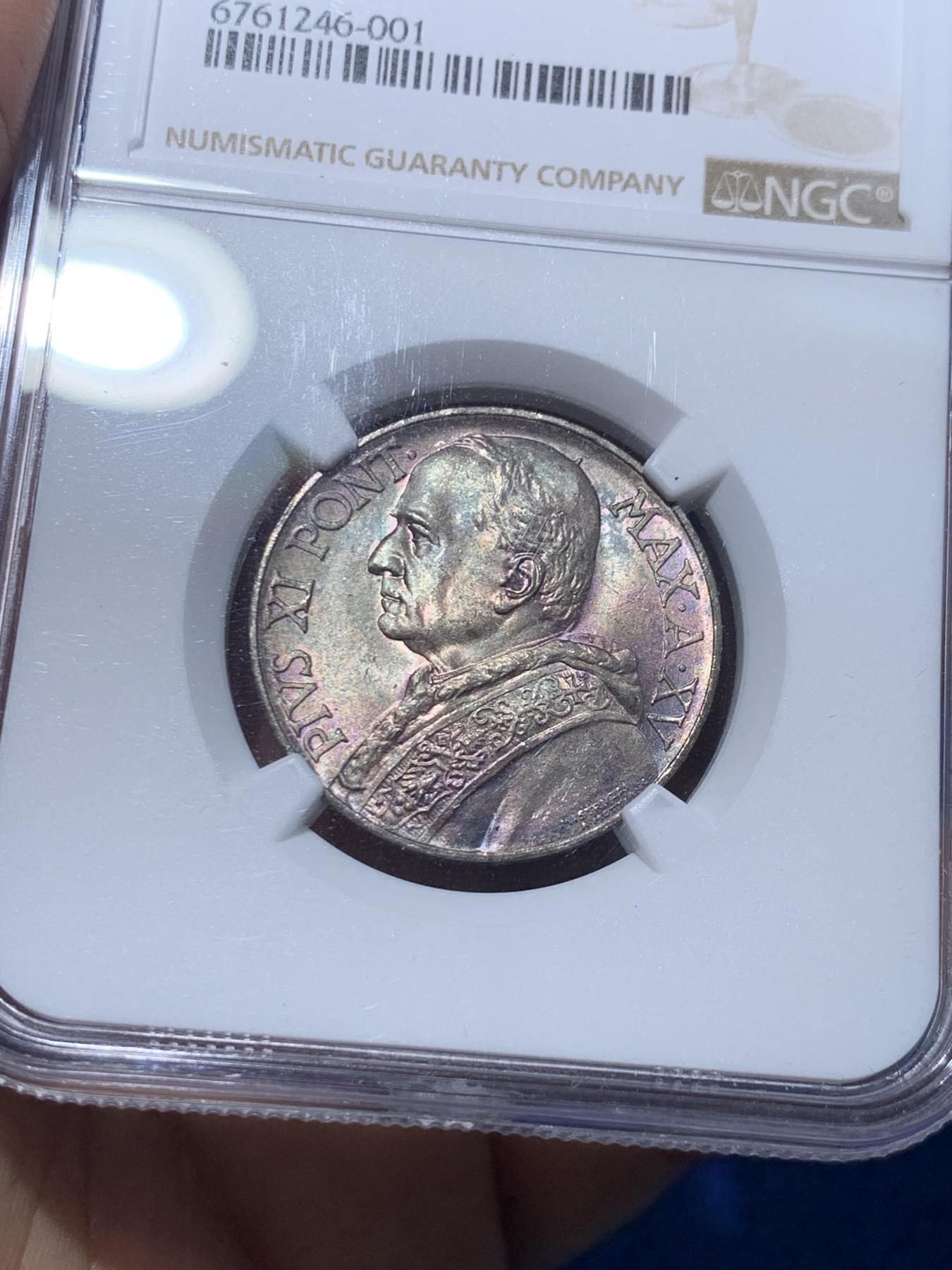 《竞宝斋》第251场-周日，周一2场连拍 (全场包邮) NGC MS62 梵蒂冈教皇国1936圣母抱婴10里拉银币