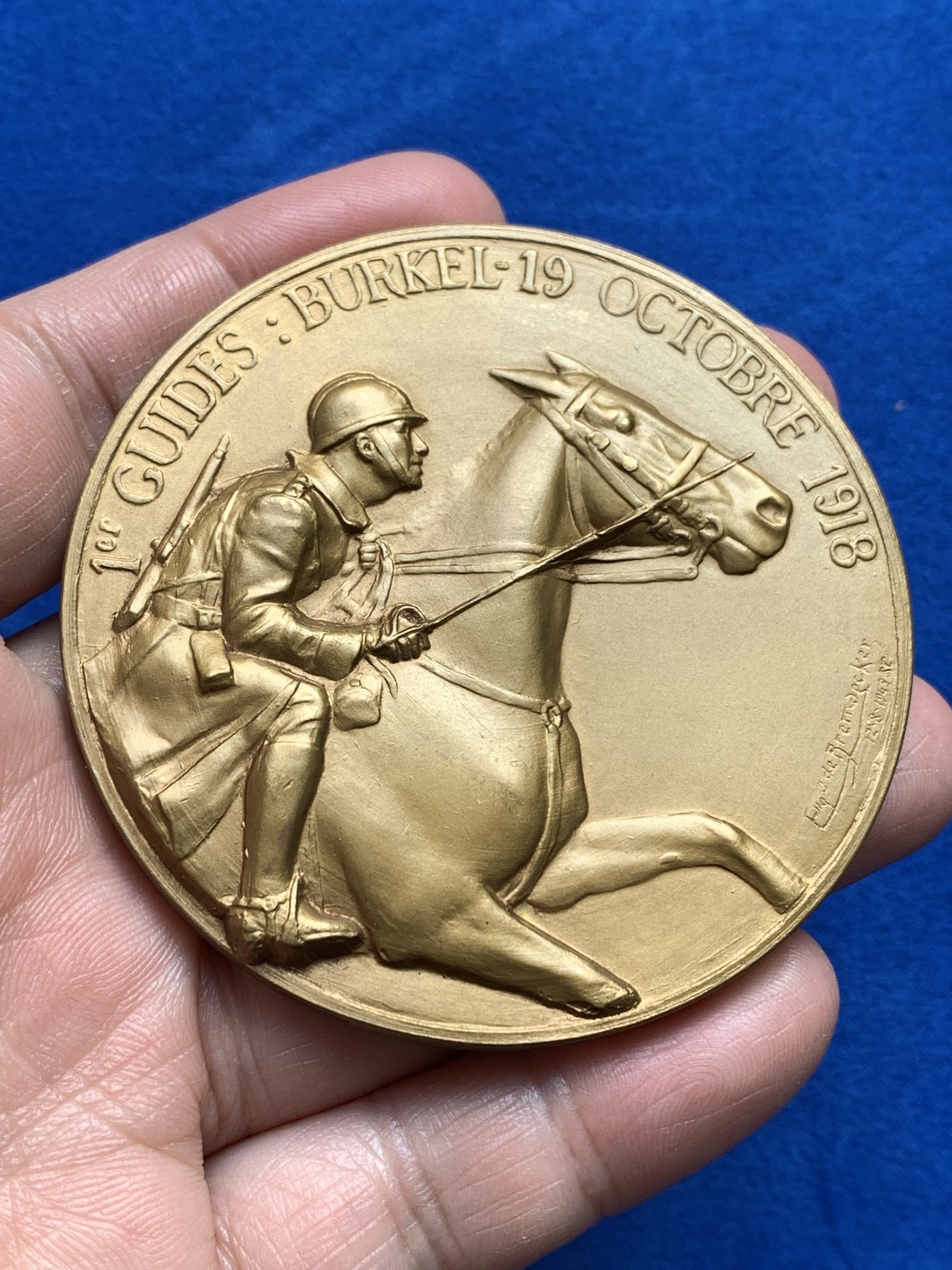 《竞宝斋》第251场-周日，周一2场连拍 (全场包邮) 1948年比利时一战骑兵中将纪念铜章 约65.7mm 约148.8g 高浮雕