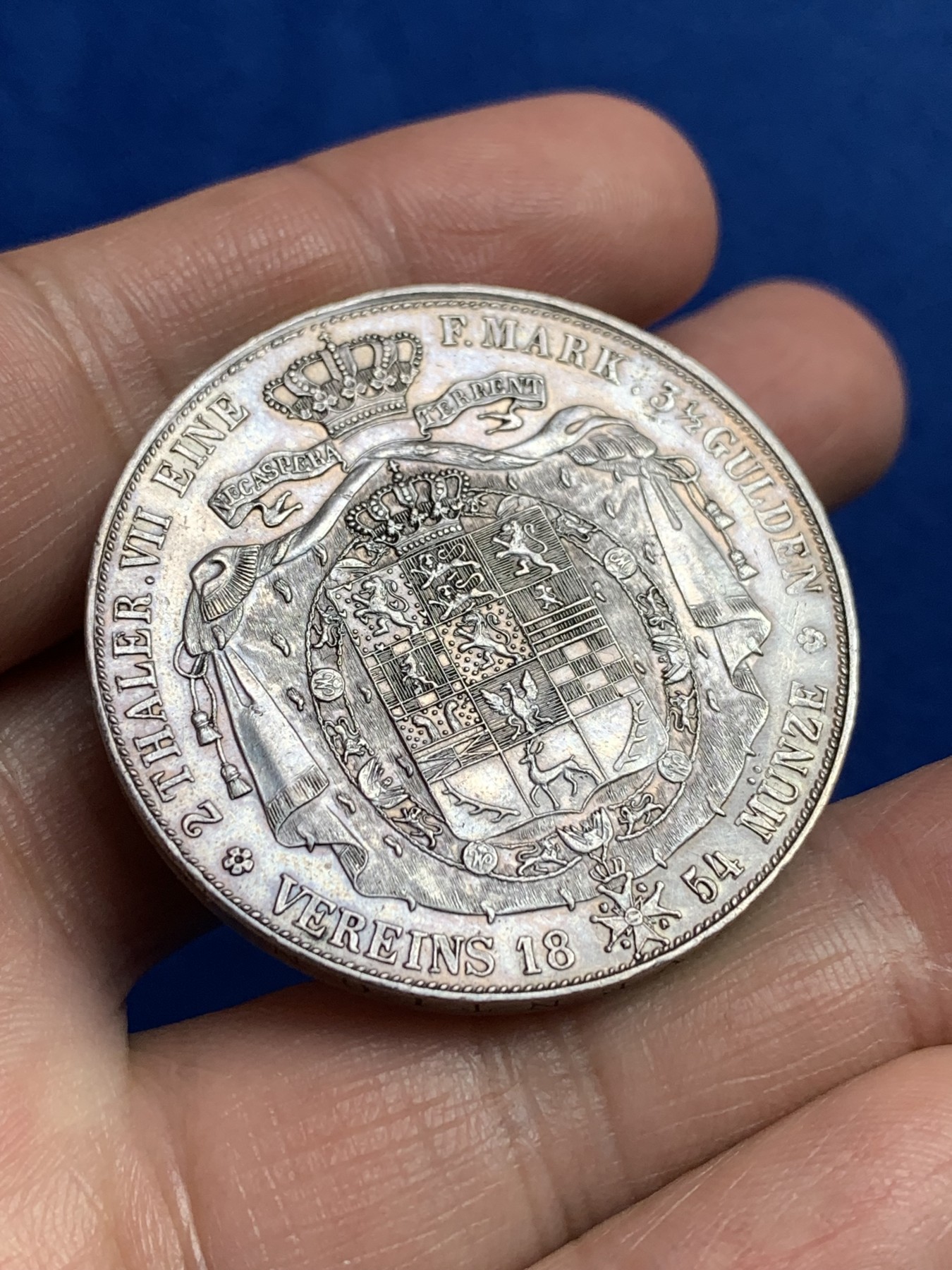 《竞宝斋》第251场-周日，周一2场连拍 (全场包邮) 美品 德国1854年 不伦瑞克狼堡威廉2泰勒大银币 盾徽版 流通主币，250000发行量，非常见年份 状态非常好