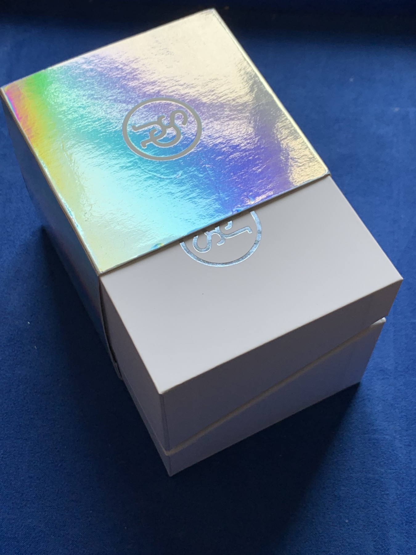 《竞宝斋》第251场-周日，周一2场连拍 (全场包邮) 美国2022年发行的加密货币系列-女神-1000聪（限量1000枚） 1盎司 999银 40mm 礼盒装 精制币