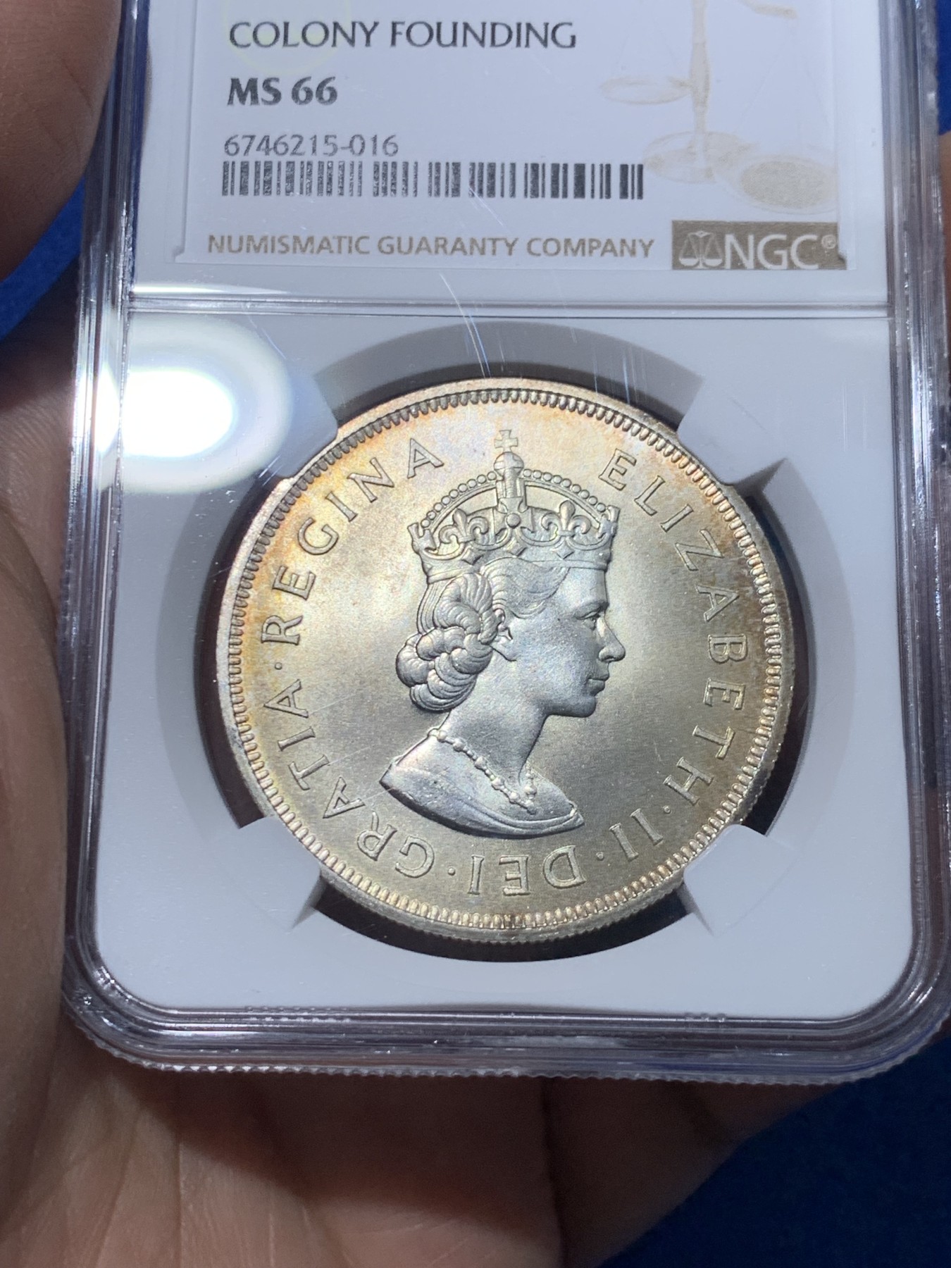 《竞宝斋》第251场-周日，周一2场连拍 (全场包邮) NGC MS66 英属百慕大 1959年 伊丽莎白二世 发现百慕大350周年纪念 1克朗大银币 925银 高分淡彩