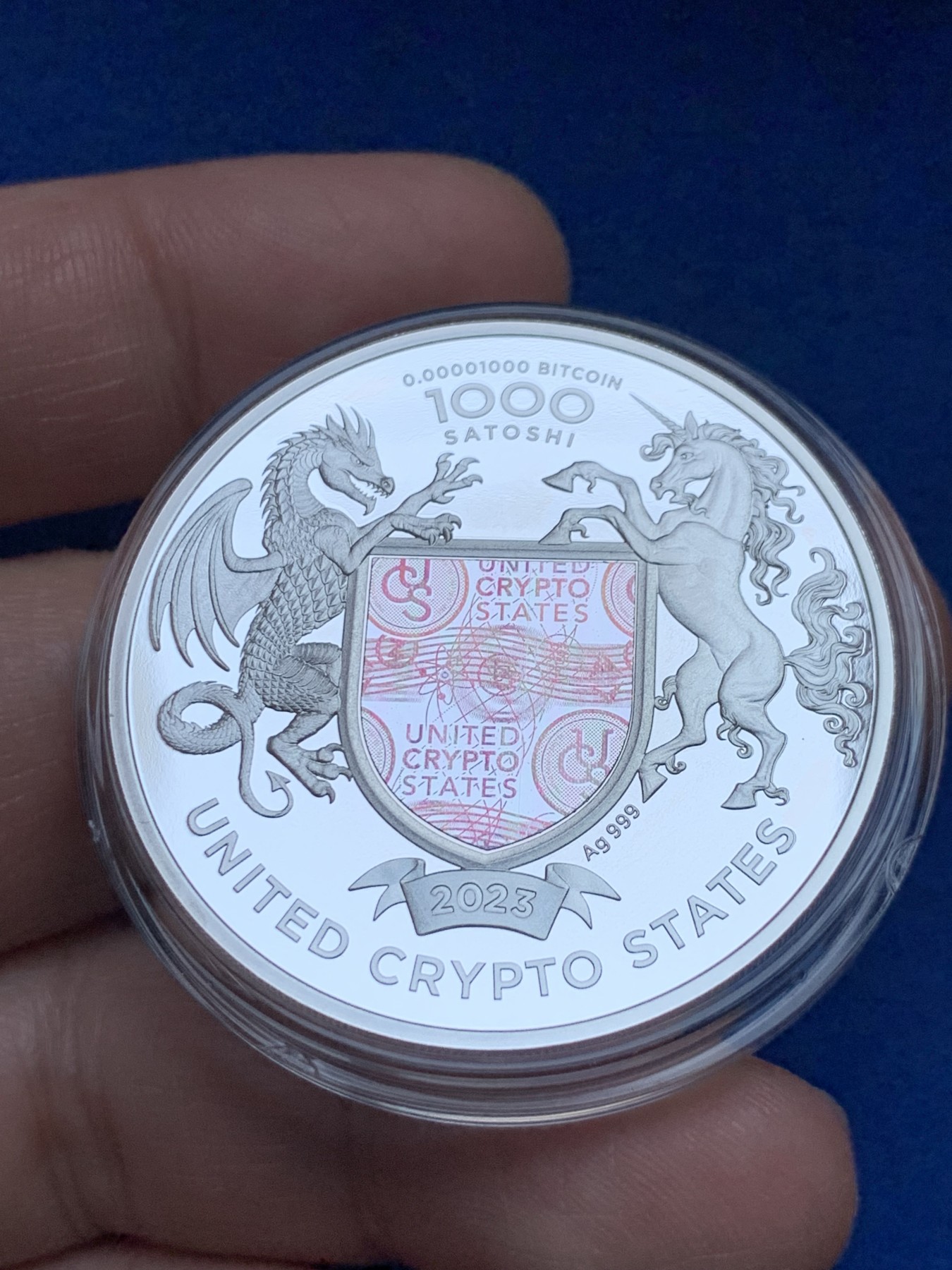 《竞宝斋》第251场-周日，周一2场连拍 (全场包邮) 美国2023年发行的加密货币系列-老鹰-1000聪（限量1000枚） 1盎司 999银 40mm 礼盒装 精制币