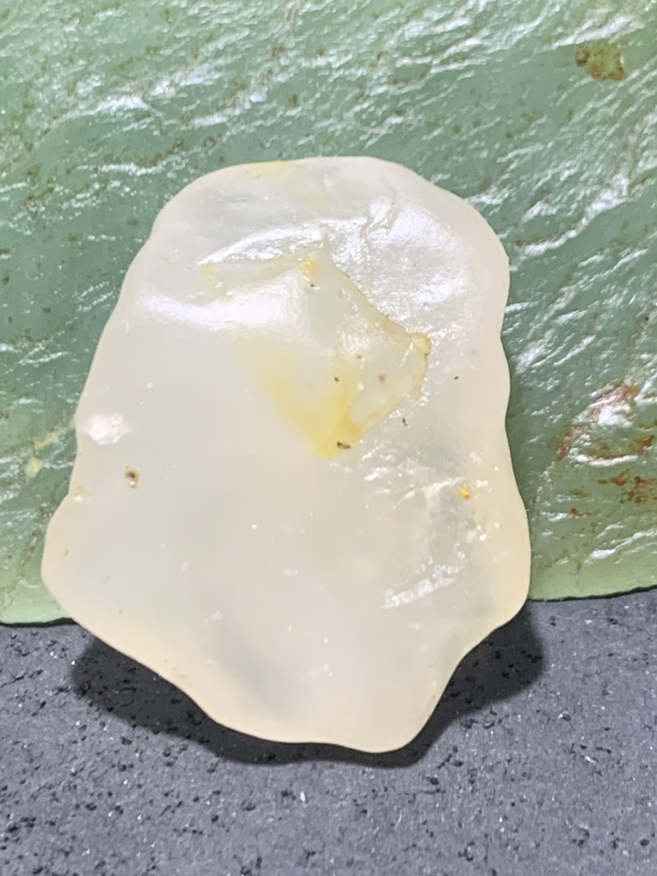 精美天然地表宝石光金丝玉原石一块