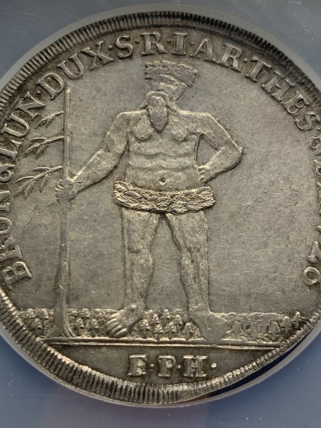 《竞宝斋》第251场-周日，周一2场连拍 (全场包邮) NGC UNC 德国 1726  不伦瑞克 野人泰勒大银币 乔治一世 汉诺威选帝侯 英国与爱尔兰的首位国王 高细节 背面为四州徽章 非常好的状态