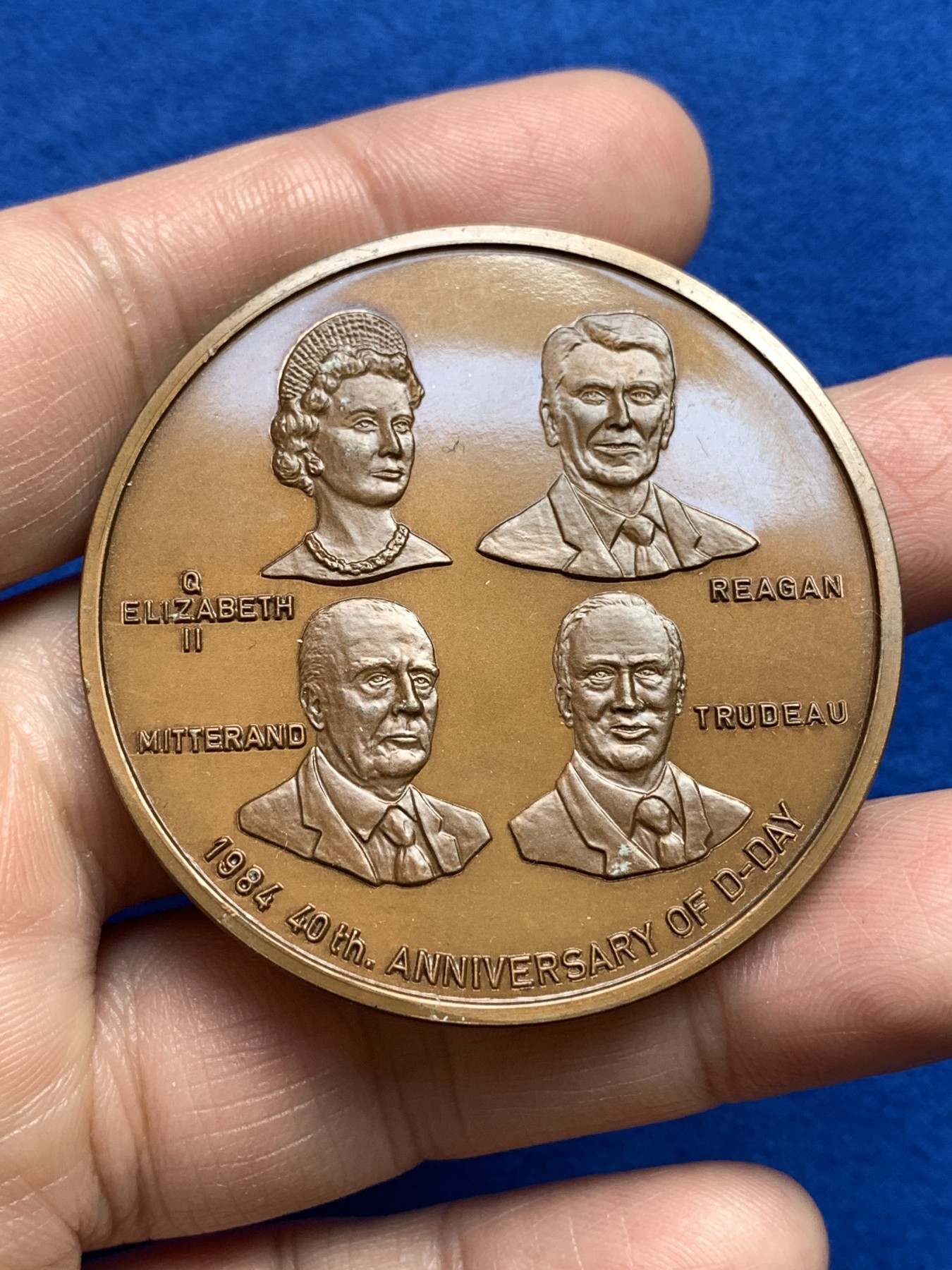 《竞宝斋》第251场-周日，周一2场连拍 (全场包邮) 1984年诺曼底登陆40周年英国历史纪念章 直径约49.9mm 重约50.5克