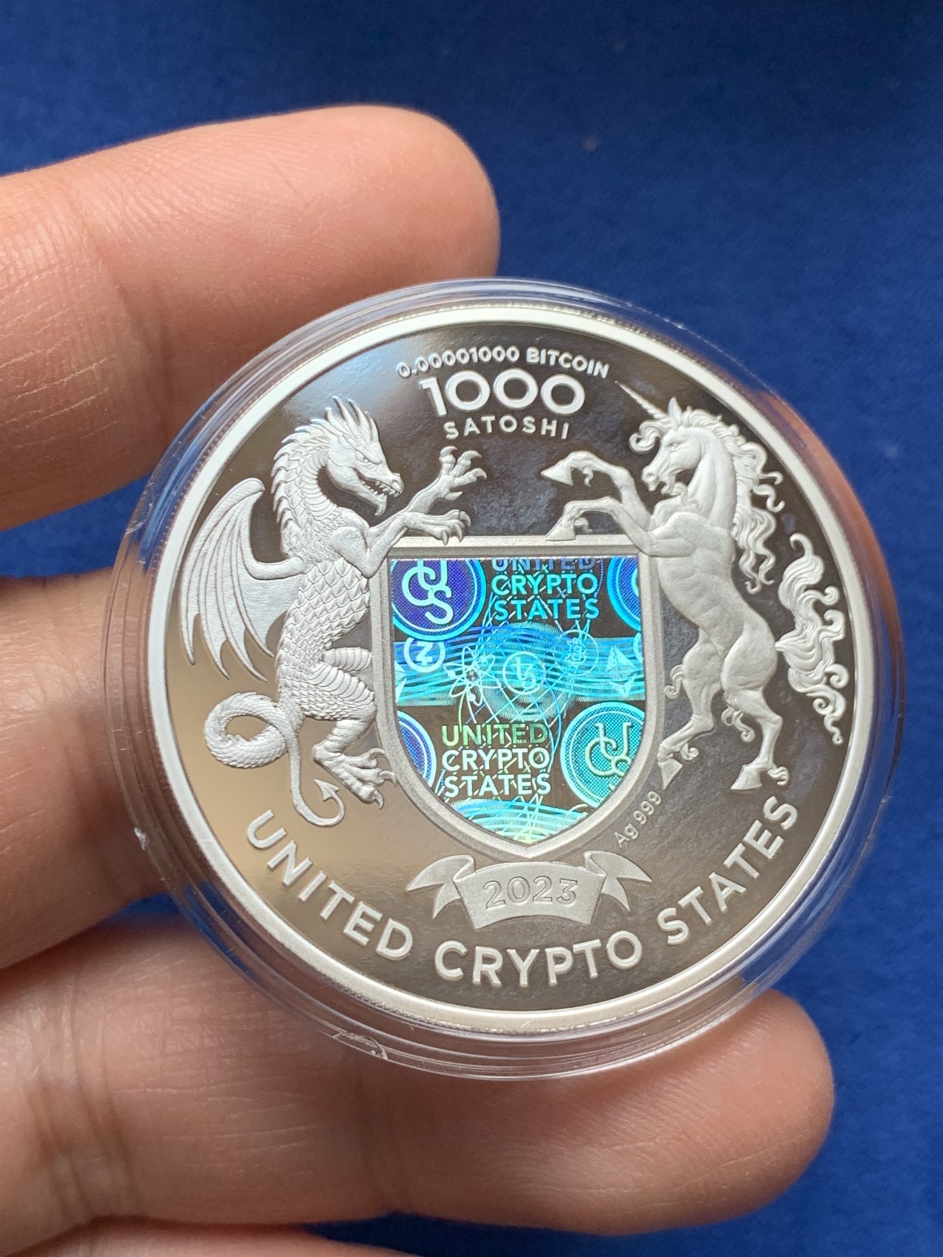 《竞宝斋》第251场-周日，周一2场连拍 (全场包邮) 美国2023年发行的加密货币系列-老鹰-1000聪（限量1000枚） 1盎司 999银 40mm 礼盒装 精制币