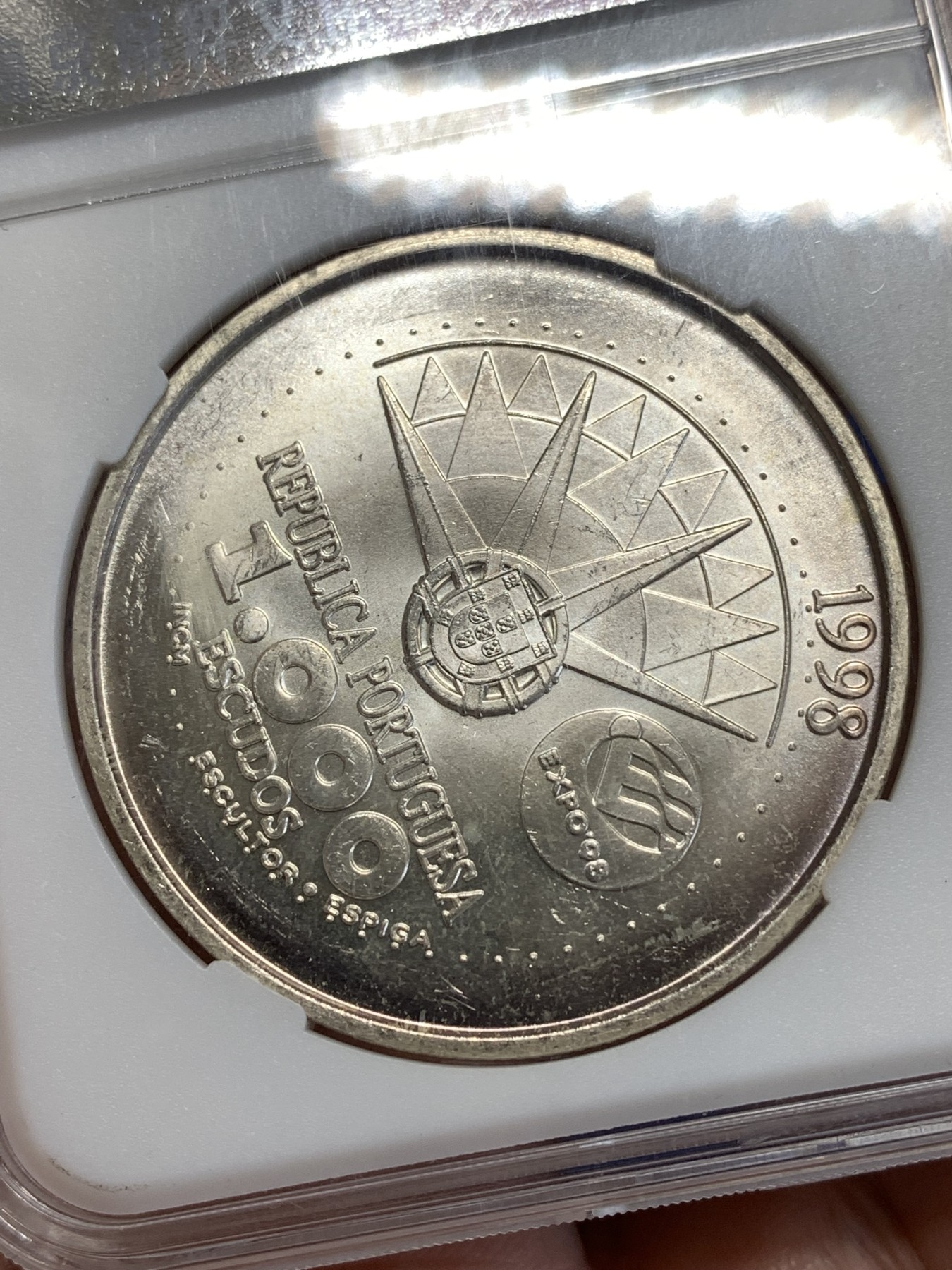 《竞宝斋》第251场-周日，周一2场连拍 (全场包邮) 保粹 MS67 葡萄牙 1998年 1000埃斯库多银币