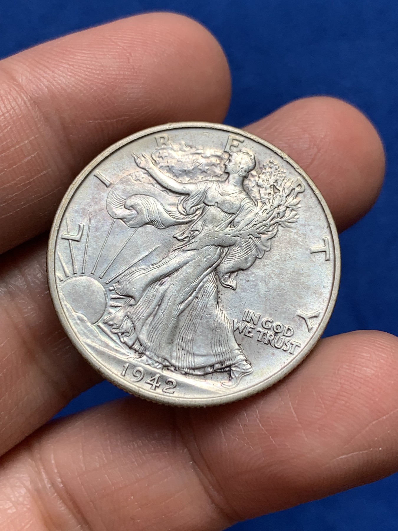 《竞宝斋》第251场-周日，周一2场连拍 (全场包邮) 美国1942年行走女神半圆银币，一面重口味包浆