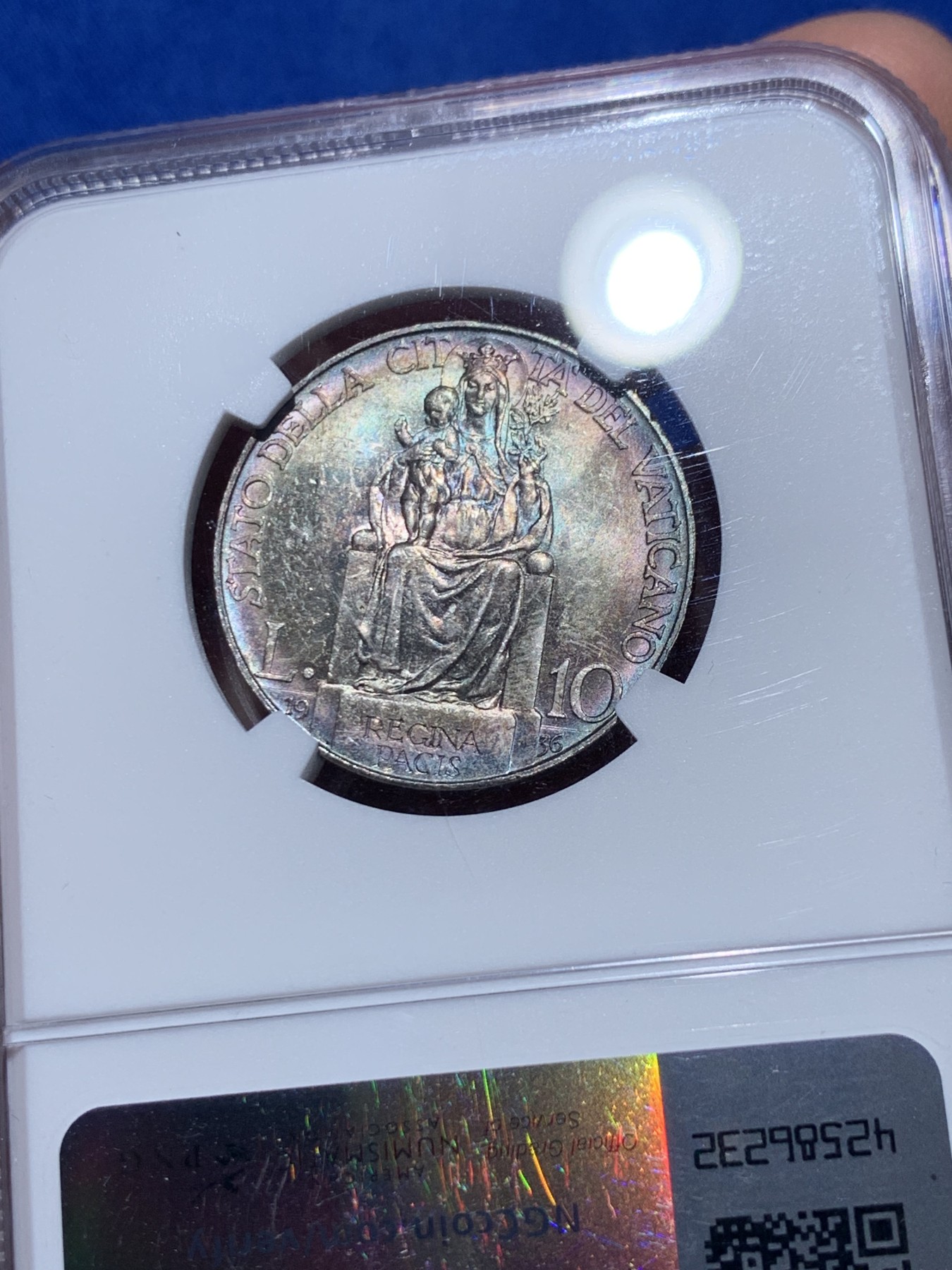 《竞宝斋》第251场-周日，周一2场连拍 (全场包邮) NGC MS62 梵蒂冈教皇国1936圣母抱婴10里拉银币