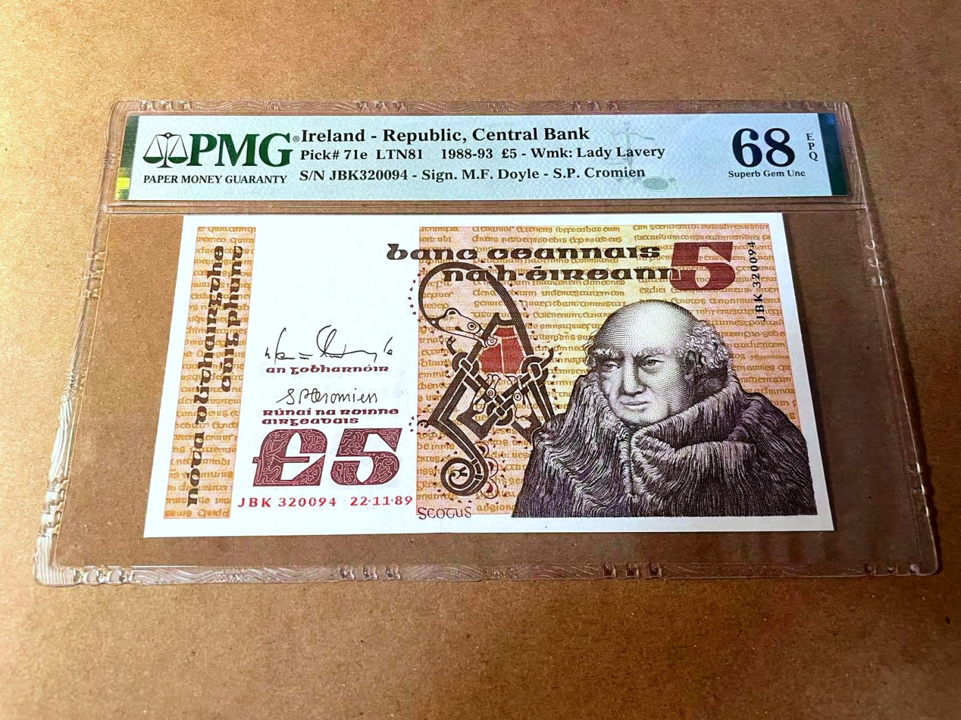 【Blue Auction】✨世界纸币精拍第450期——英伦三岛专场 【p71e】爱尔兰 1988-93年5镑 PMG68EPQ 超高分