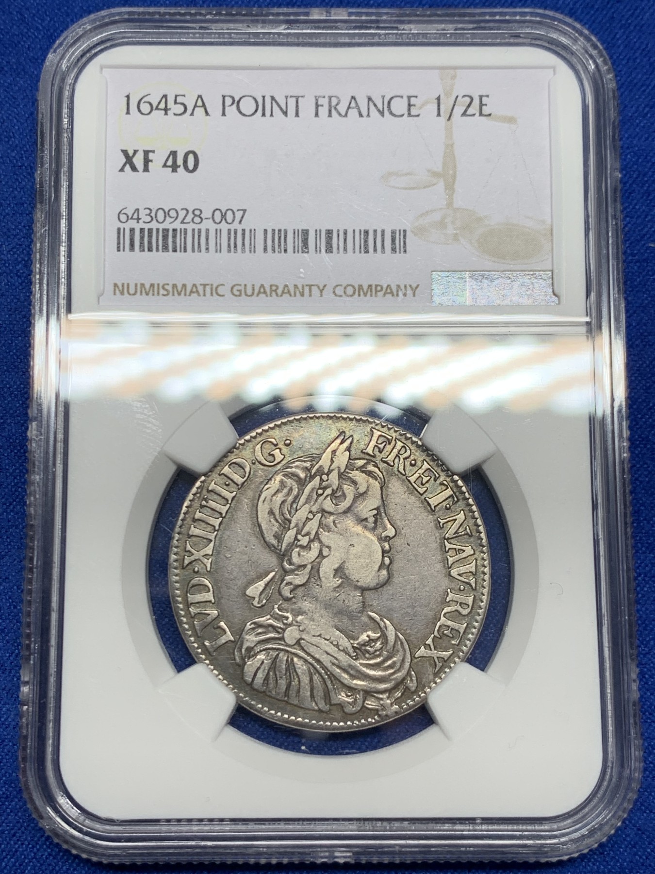 《竞宝斋》第252场-周日，周一2场连拍 (全场包邮) 亚军分 NGC XF40 1645年 法国路易十四少年版1/2埃居银币 漂亮黑包浆无减重痕 埃居常见小规格带分的难见