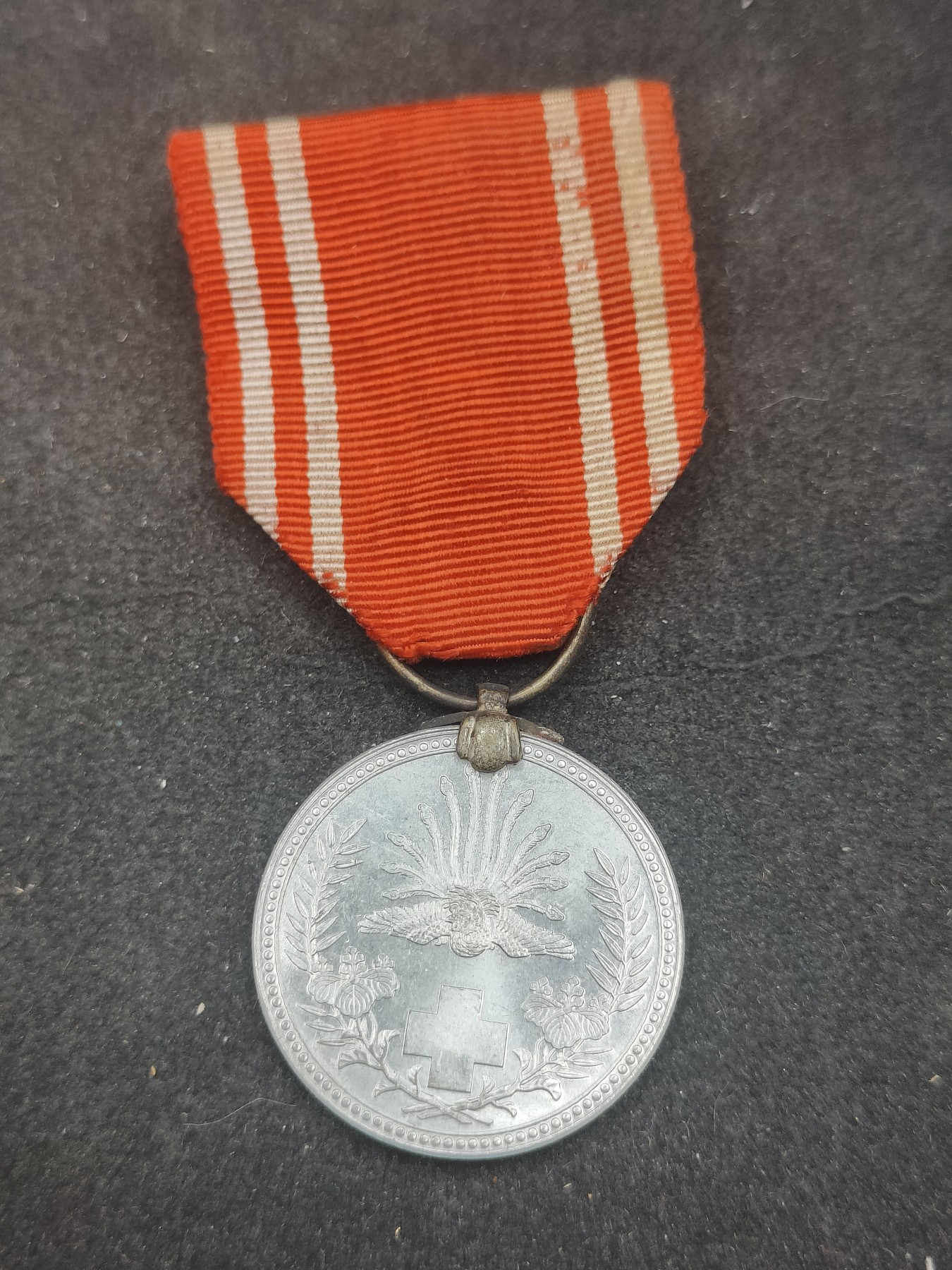 全场0元起拍 第142期 咸鱼国勋章拍卖专场 3月27日（周三）下午6：00开始 日本赤十字社员章铝制