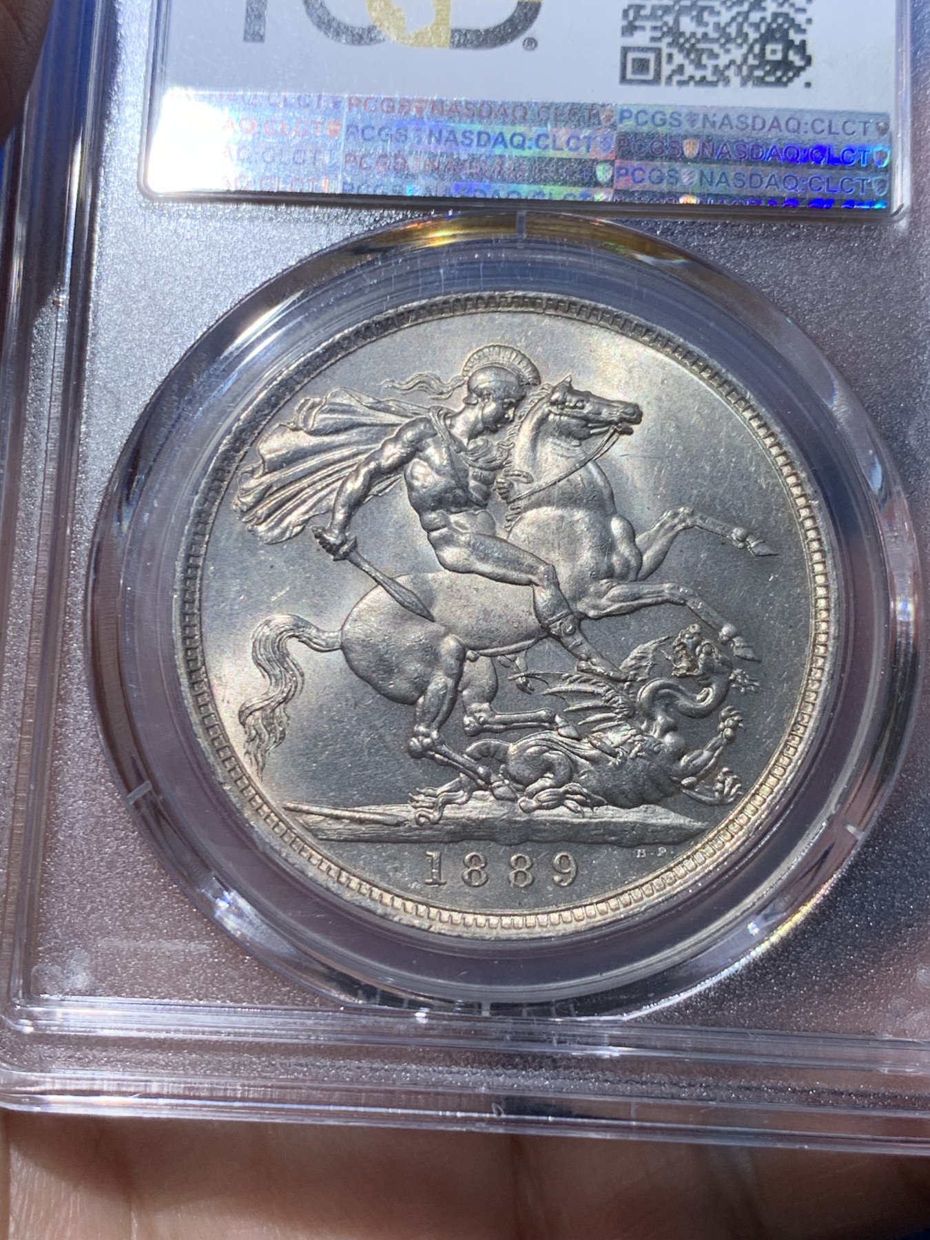 《竞宝斋》第252场-周日，周一2场连拍 (全场包邮) PCGS MS62 英国1889年披纱马剑克朗银币 十字光漂亮