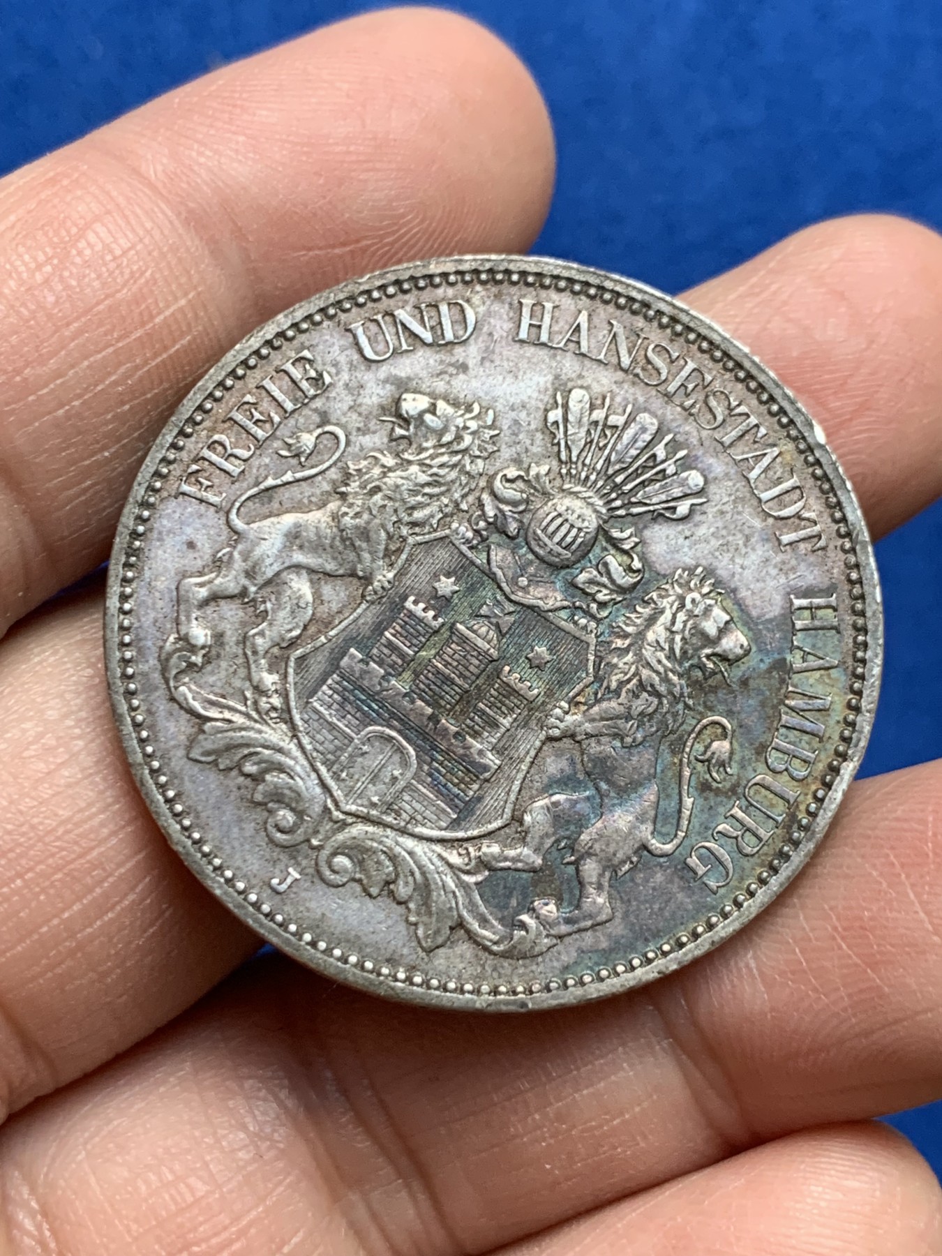 《竞宝斋》第252场-周日，周一2场连拍 (全场包邮) 德国 汉堡双狮  1913年长翅鹰 5马克 大银币 ，背部带光，包浆绚丽
