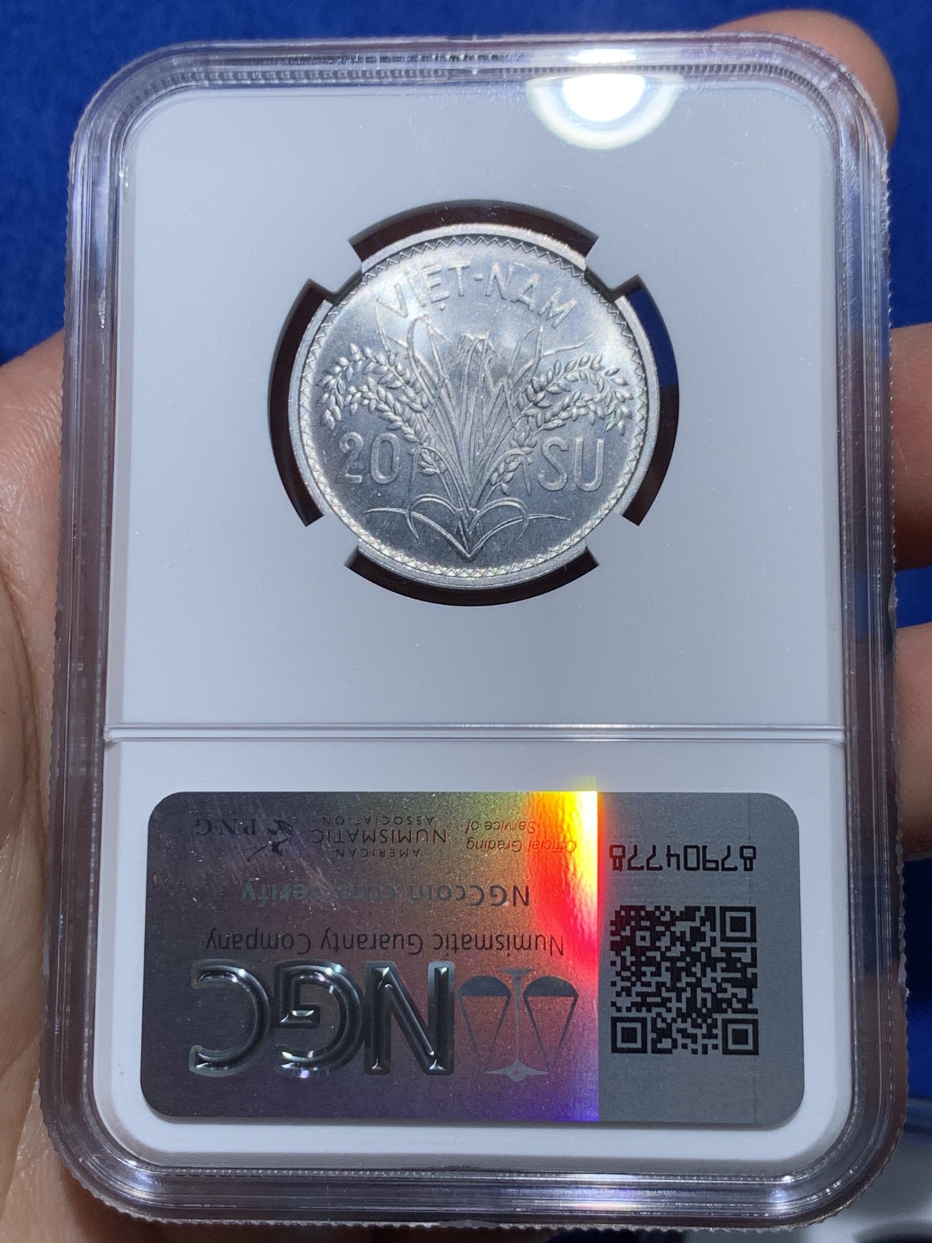《竞宝斋》第252场-周日，周一2场连拍 (全场包邮) 两枚一组 NGC MS64 越南1953年10苏，20苏铝币一对