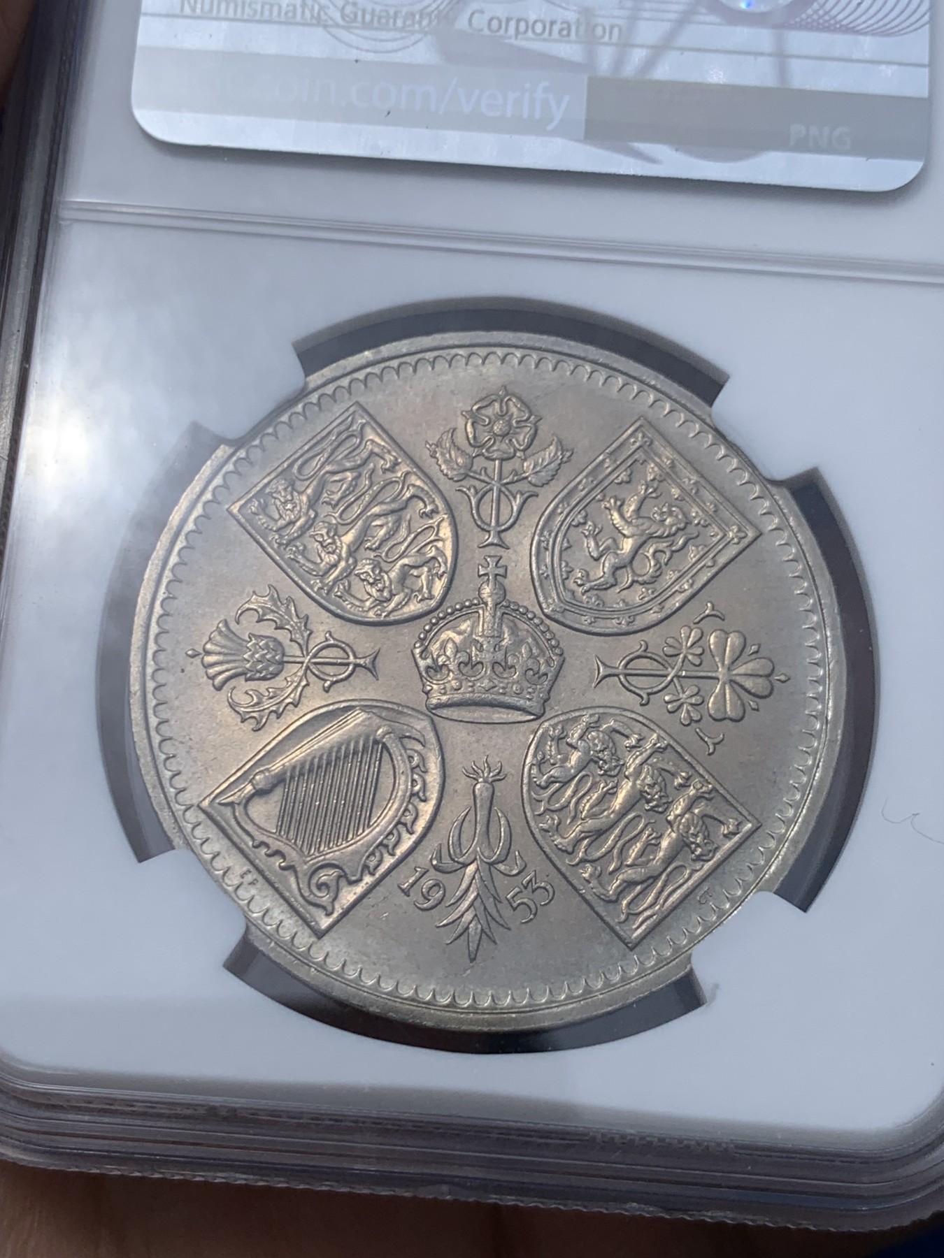 《竞宝斋》第252场-周日，周一2场连拍 (全场包邮) NGC MS64 英国1953年伊丽莎白二世纪念克朗币 登基纪念首枚女皇克朗纪念币