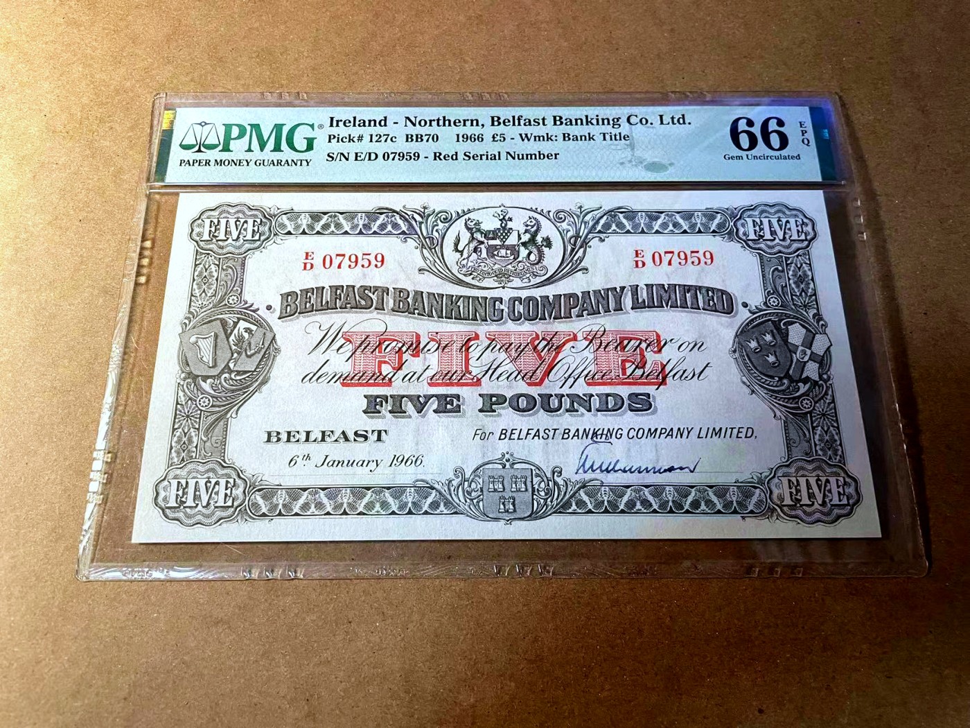 【Blue Auction】✨世界纸币精拍第450期——英伦三岛专场 【p127c】北爱尔兰 1966年5镑 PMG66EPQ 早期 版本