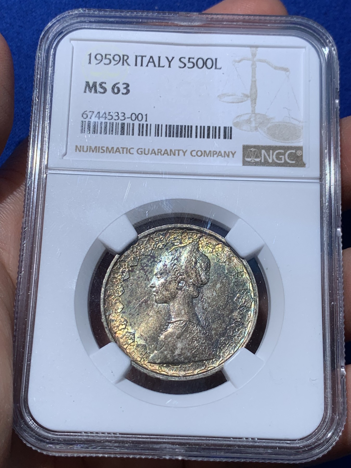 《竞宝斋》第252场-周日，周一2场连拍 (全场包邮) NGC MS63 意大利1959年500里拉银币，早期少见年份，双面带彩，人妻面重绿彩包浆，到手效果惊人，重彩包浆实属难得