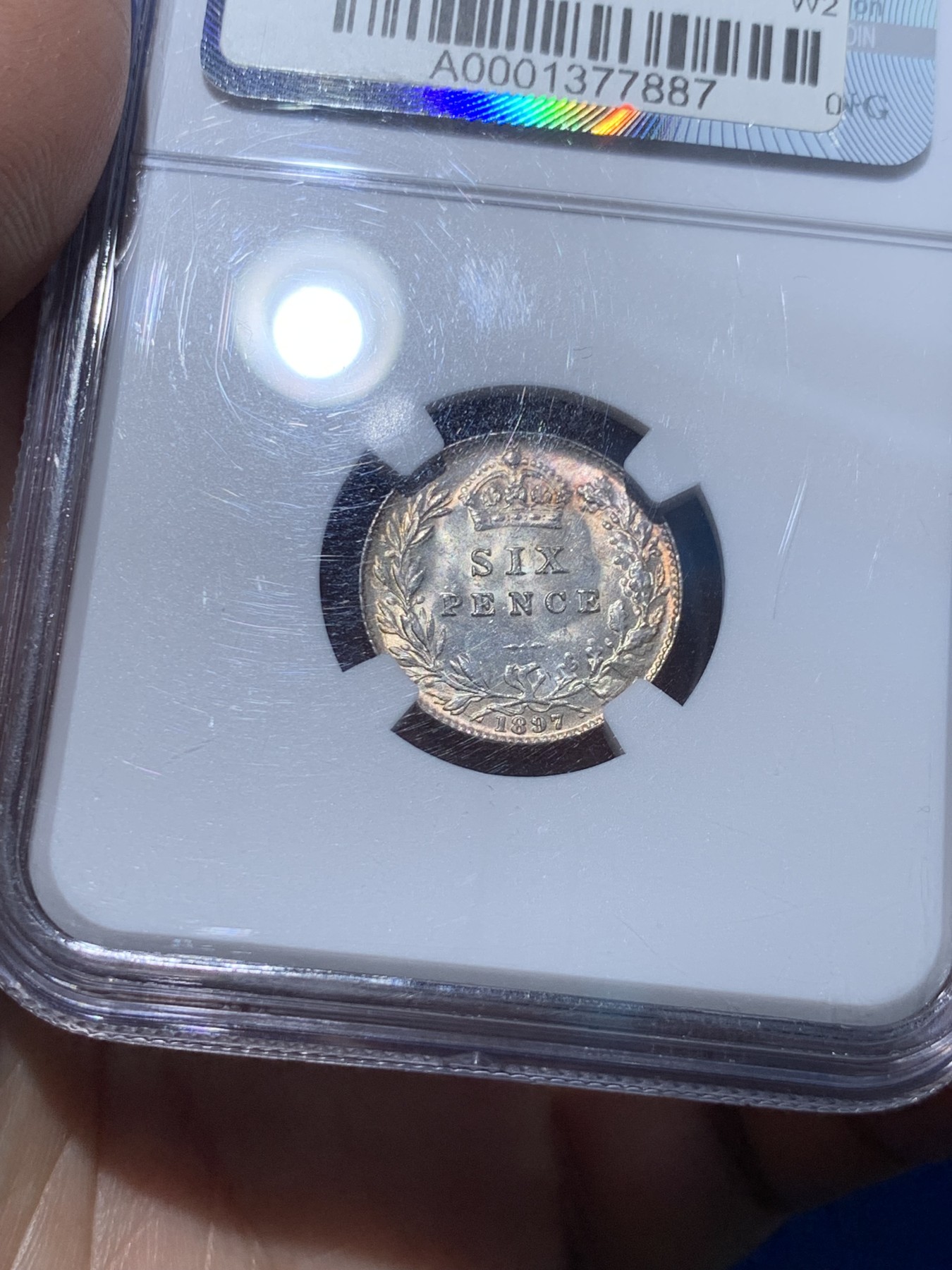 《竞宝斋》第252场-周日，周一2场连拍 (全场包邮) NGC MS64 英国维多利亚女王披纱6便士银币  橙彩包浆很好看 gem宝石光泽