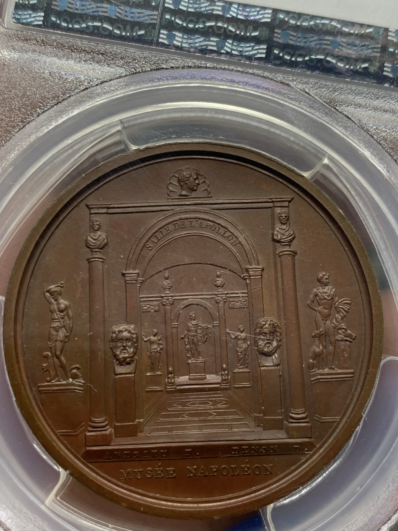 《竞宝斋》第252场-周日，周一2场连拍 (全场包邮) PCGS SP65 法国1804年拿破仑卢浮宫灵魂所在阿波罗厅原铸铜章   拿破仑对外扩张战争为卢浮宫积累了全欧最好艺术品馆藏  对拿破仑来说，每一幅天才作品都必须属于法国