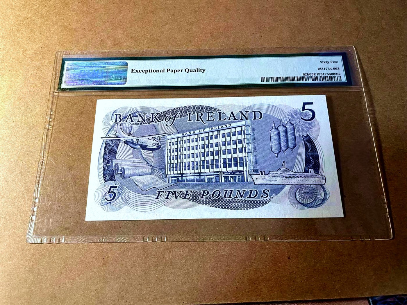 【Blue Auction】✨世界纸币精拍第450期——英伦三岛专场 【p62b 20小号】北爱尔兰 1977年5镑 PMG65EPQ 绝品