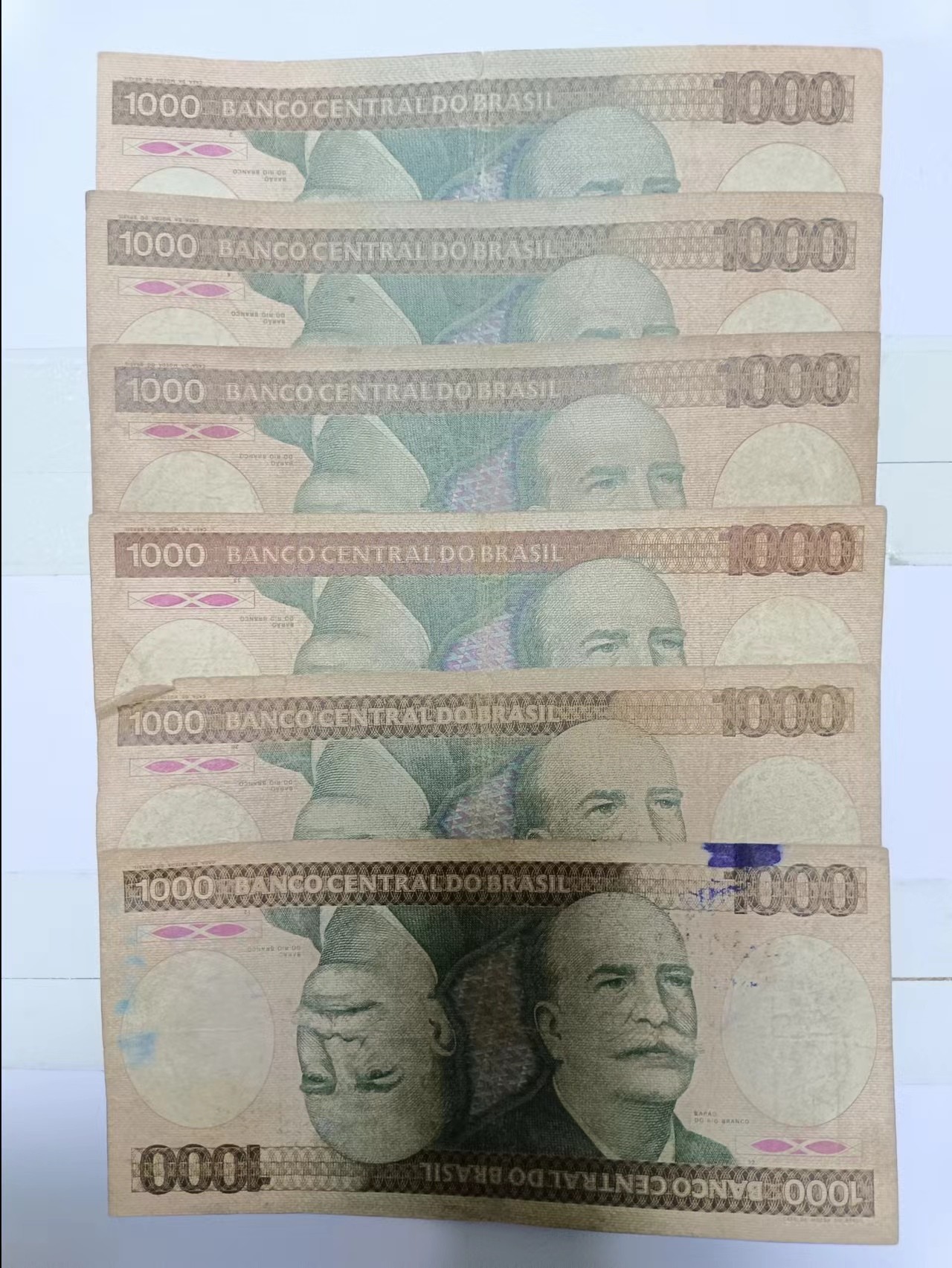 【20240328】非全新纸币第125场 巴西1000克鲁塞罗6张纸币，有裂缝和字迹