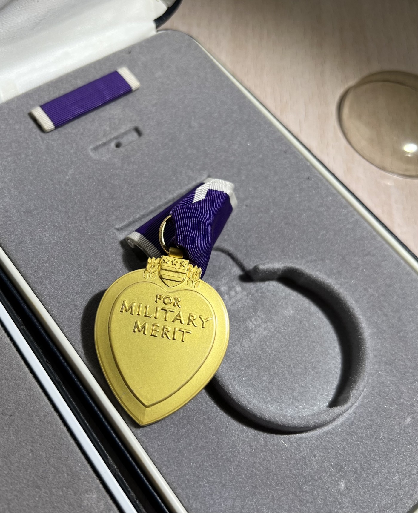 大猫徽章拍卖 第244期  美国🇺🇸原盒勋章一组2⃣️