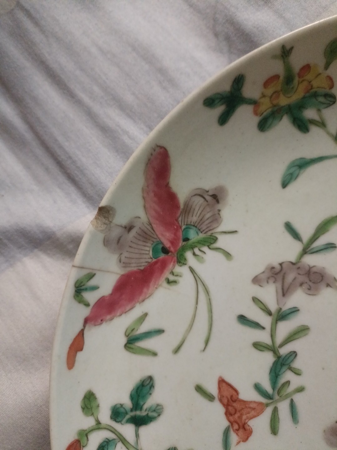 晚清花蝶绵绵盘子