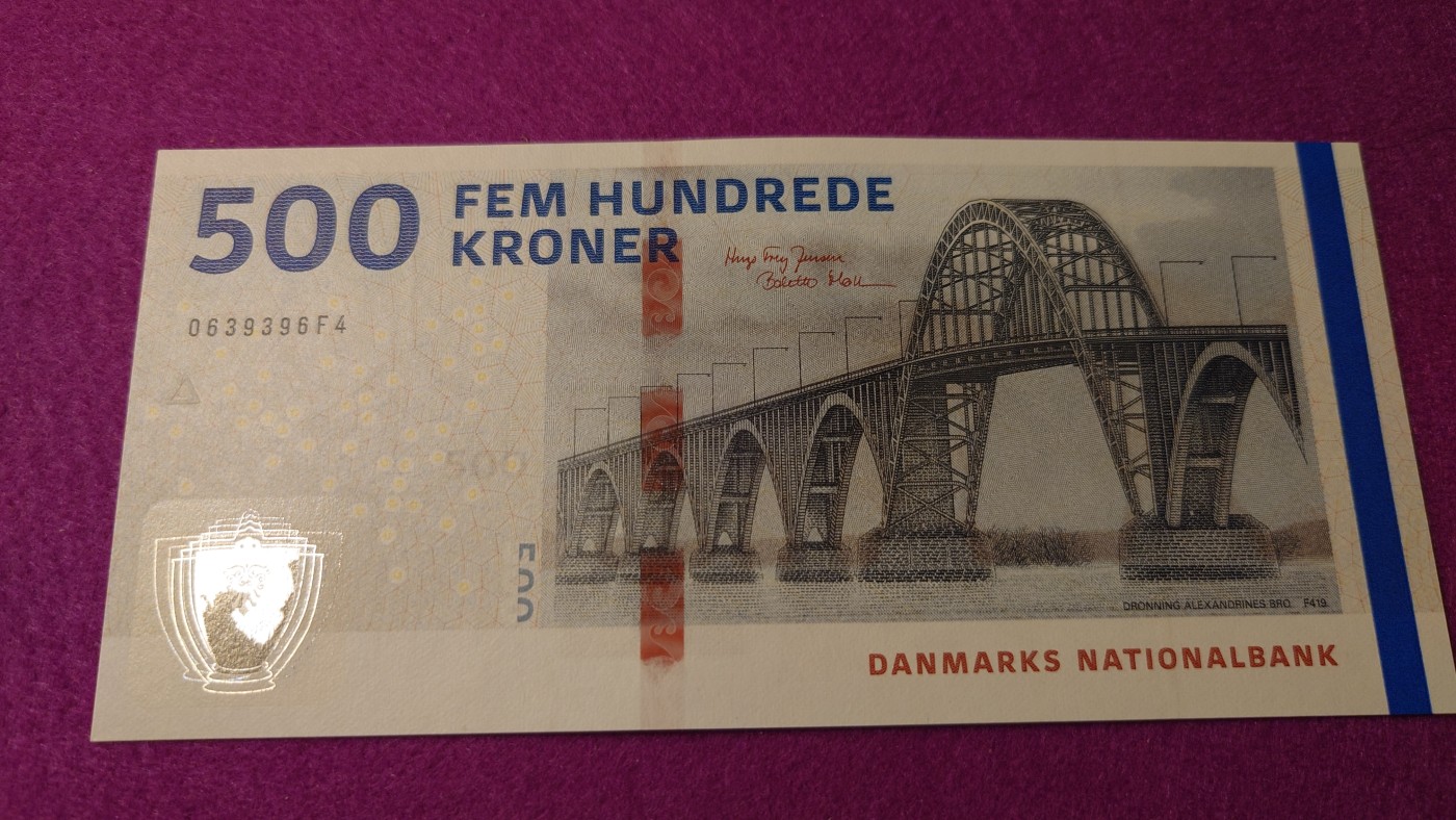 【世界钱币】精选微拍第99期暨2024年第10期  少量新品裸钞和评级币 2019年丹麦500克朗 全新绝品无47尾号396