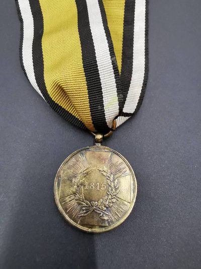 老王徽章第三十三期 - 普鲁士1815滑铁卢战役奖章    带边铭，一线作战人员版本