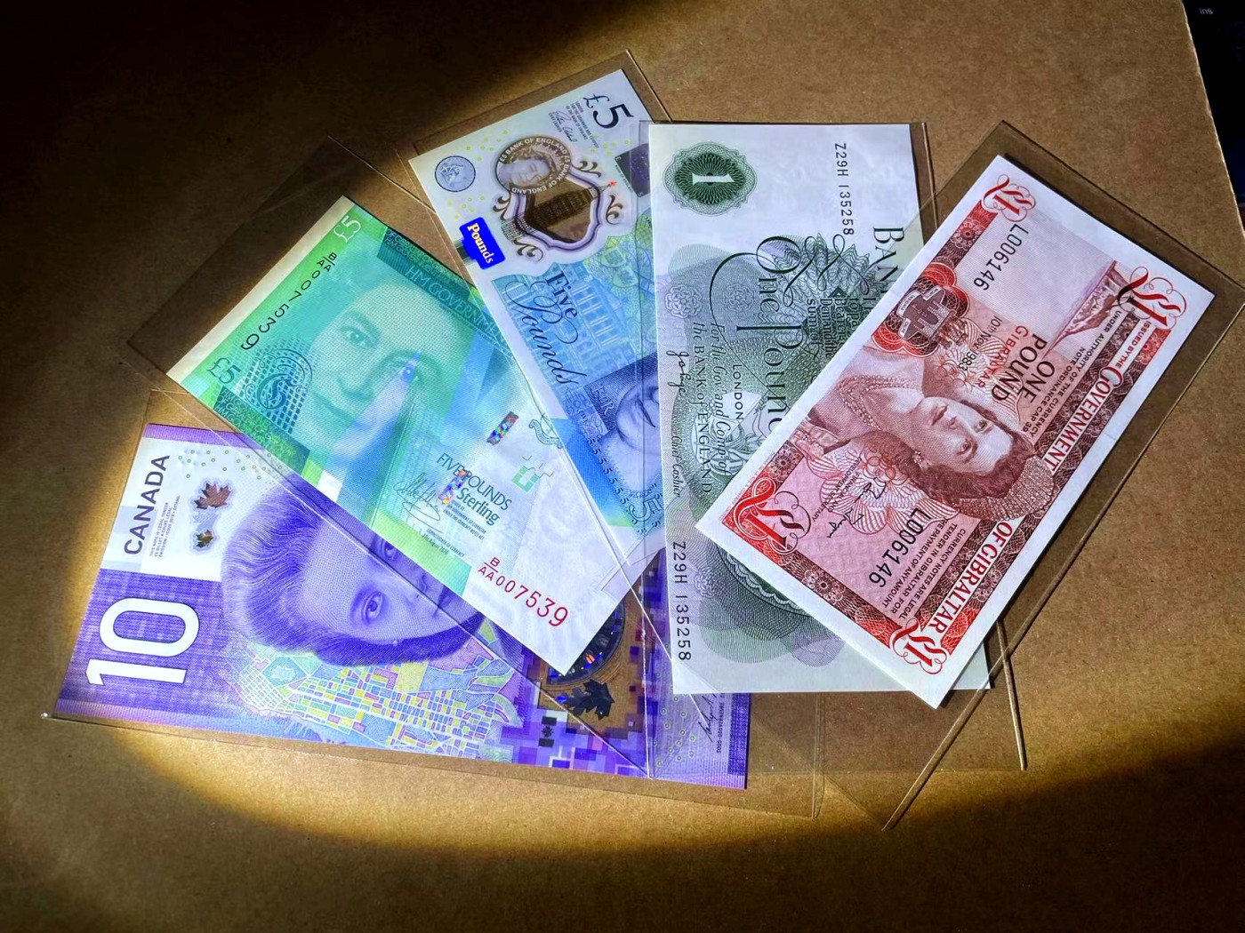 【Blue Auction】✨世界纸币精拍第454期【精】 【一组5张】英国、加拿大、直布罗陀纸币一组 全新UNC